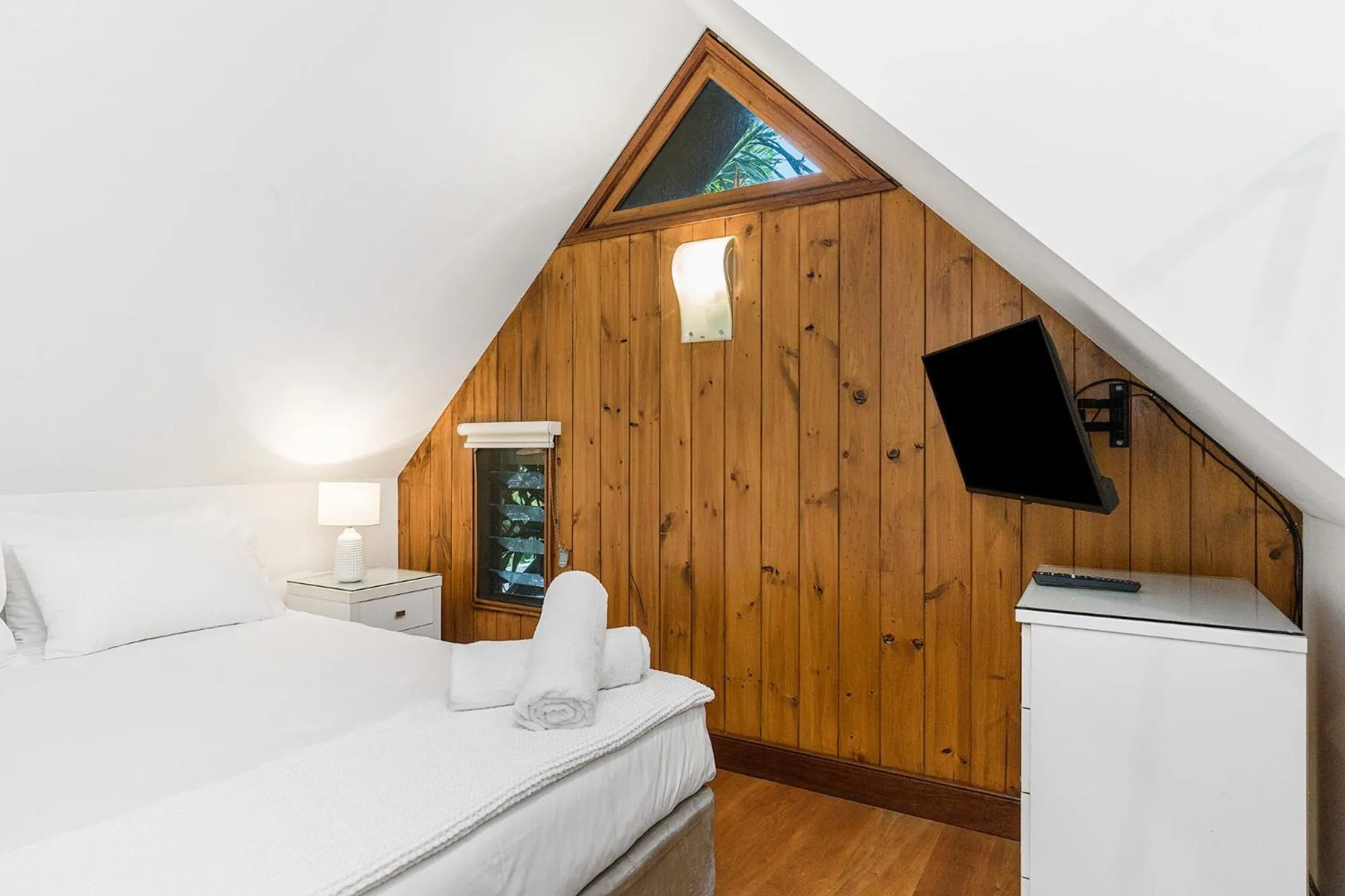 Bed in Shambhala @ Byron