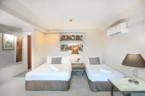 Diamond City Hotel SHA Certified Diamond City Hotel SHA Certified