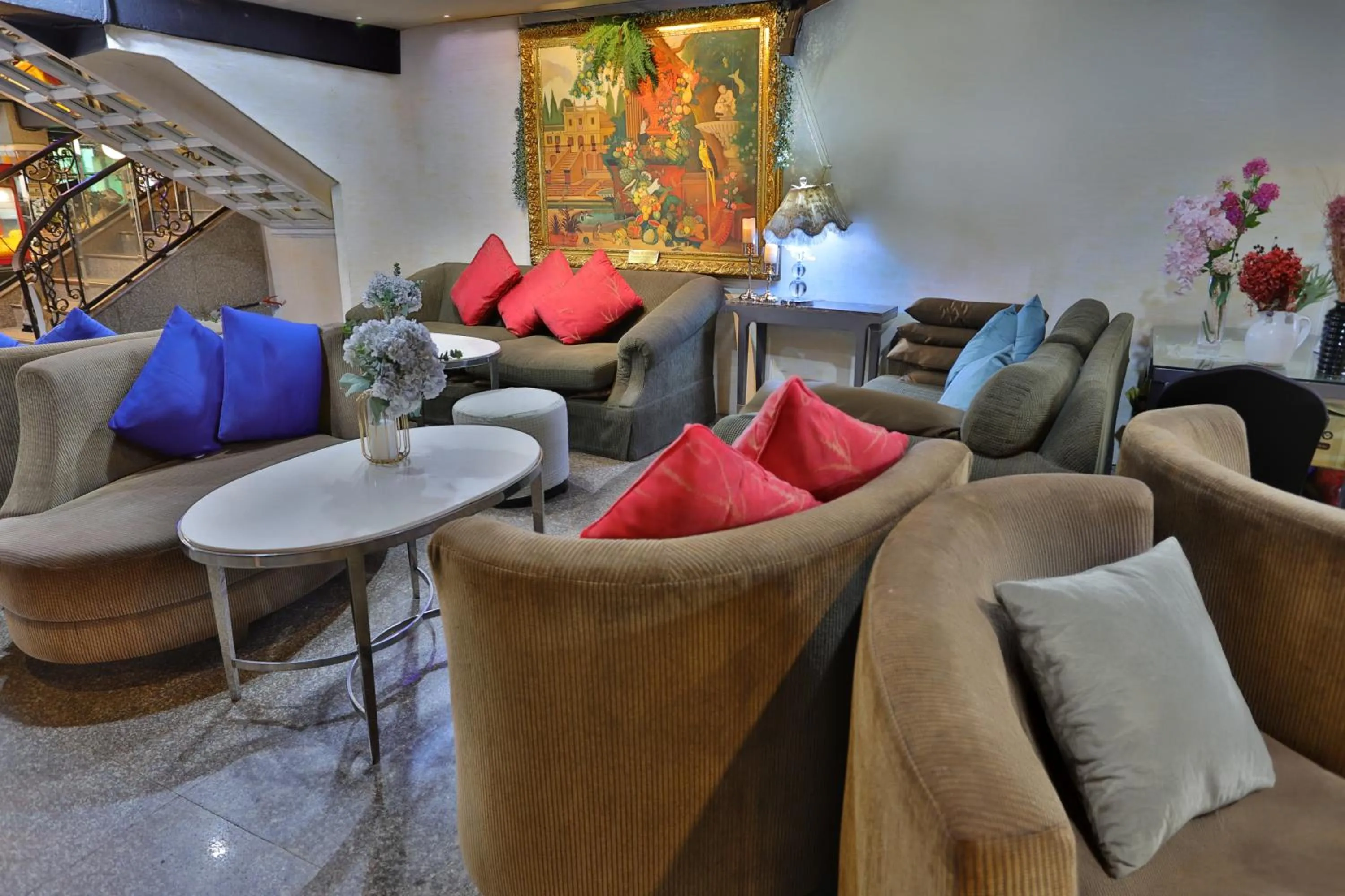 Living room in Diamond City Hotel SHA Certified