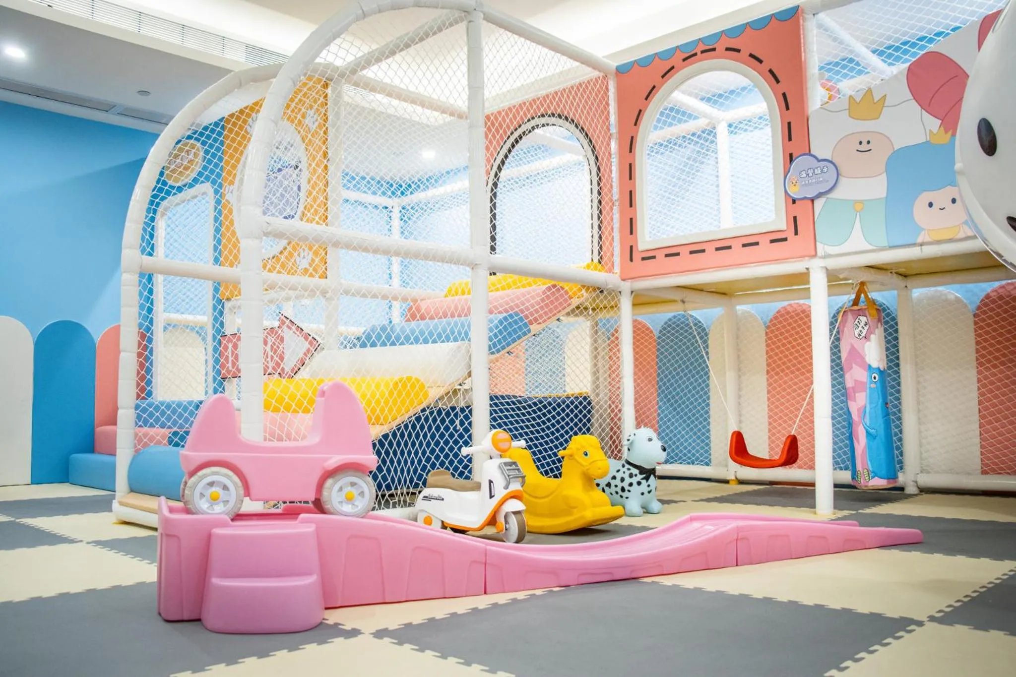 Area and facilities in Crowne Plaza Guangzhou Huadu by IHG - Free Shuttle bus between hotel to Exhibition Center During Canton Fair