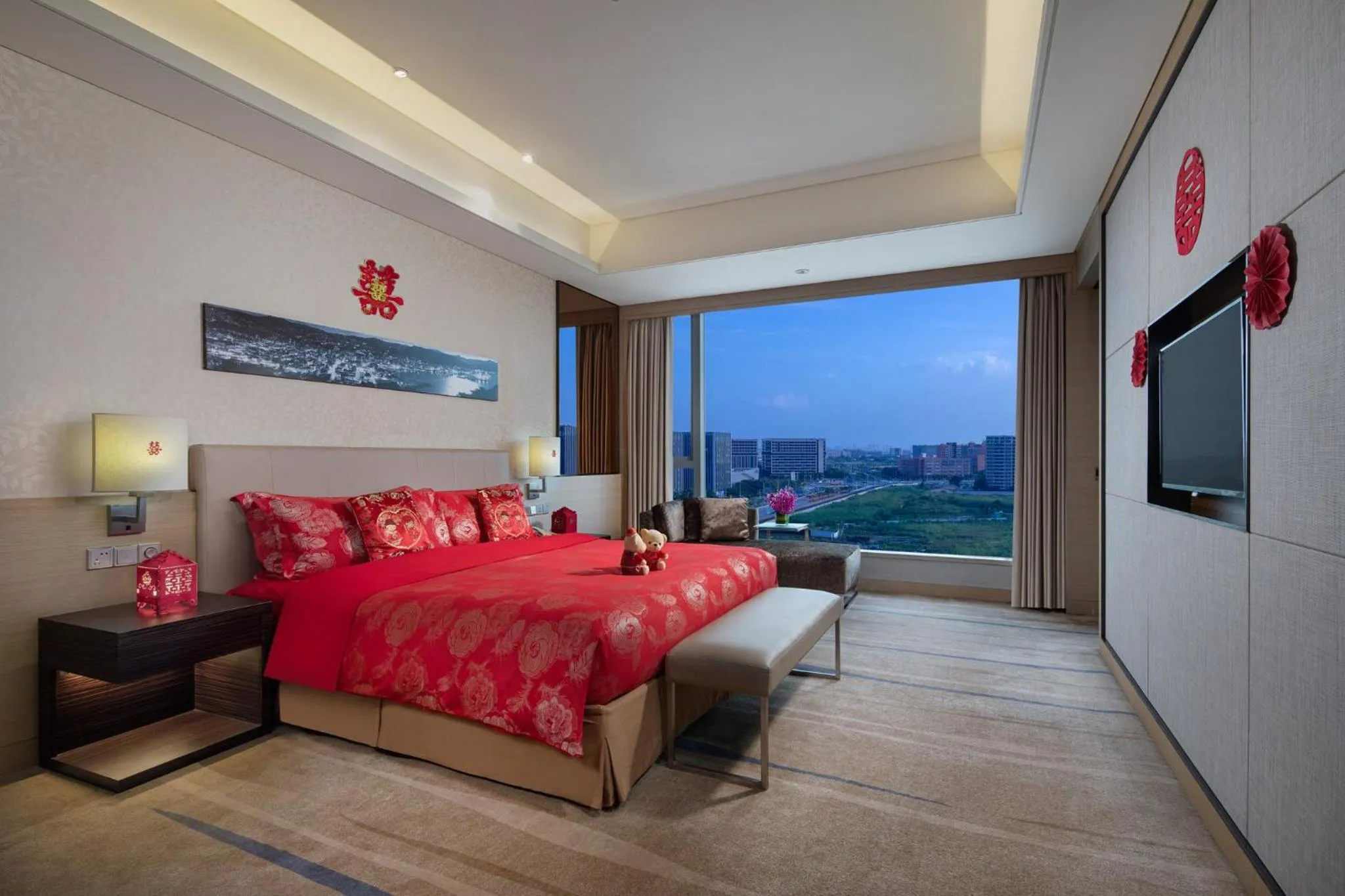 Photo of the whole room in Crowne Plaza Guangzhou Huadu by IHG - Free Shuttle bus between hotel to Exhibition Center During Canton Fair