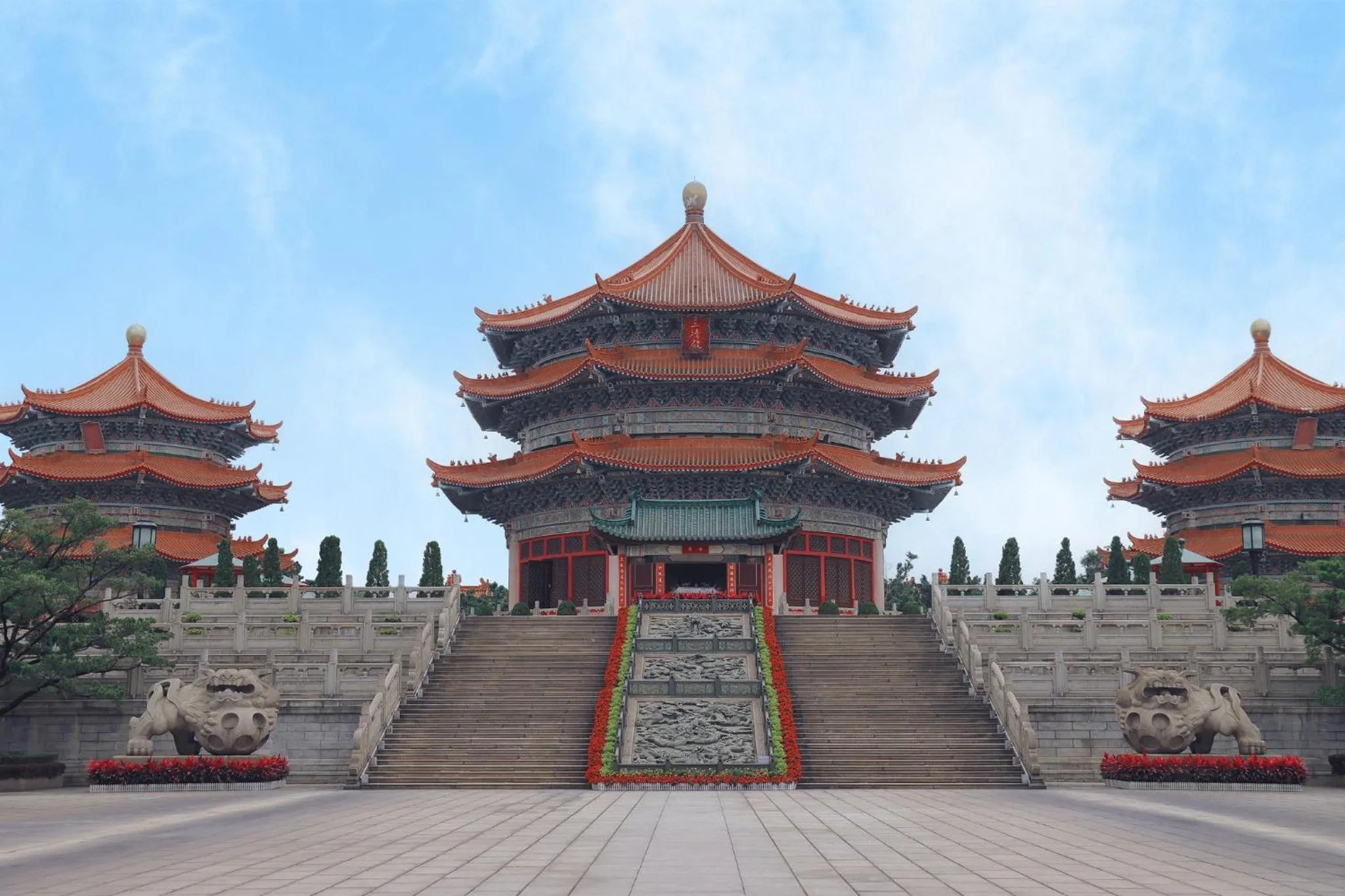 Nearby landmark in Crowne Plaza Guangzhou Huadu by IHG - Free Shuttle bus between hotel to Exhibition Center During Canton Fair