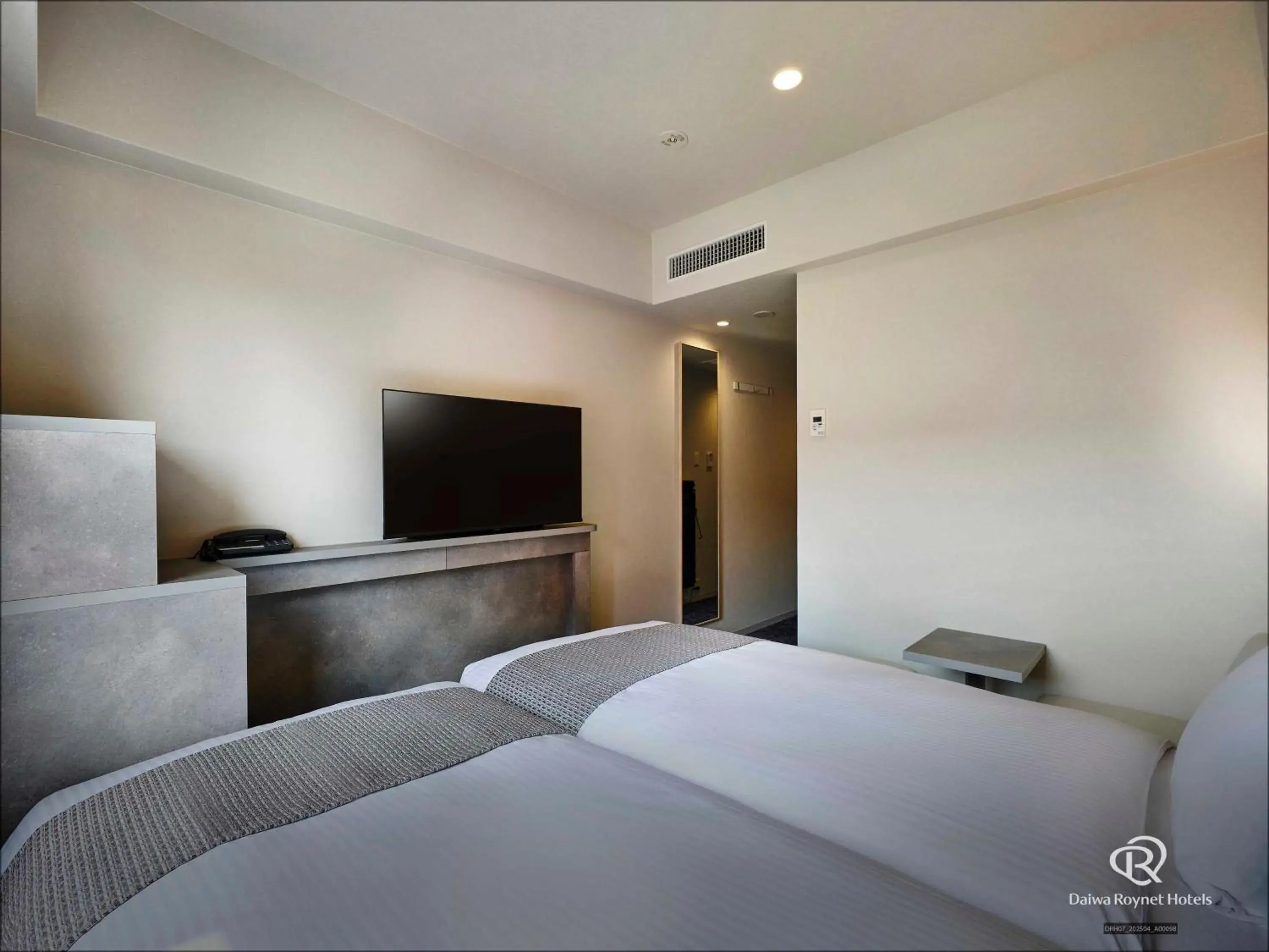 Bed in DEL style Fukuoka Nishinakasu by Daiwa Roynet Hotel Bed in DEL style Fukuoka Nishinakasu by Daiwa Roynet Hotel