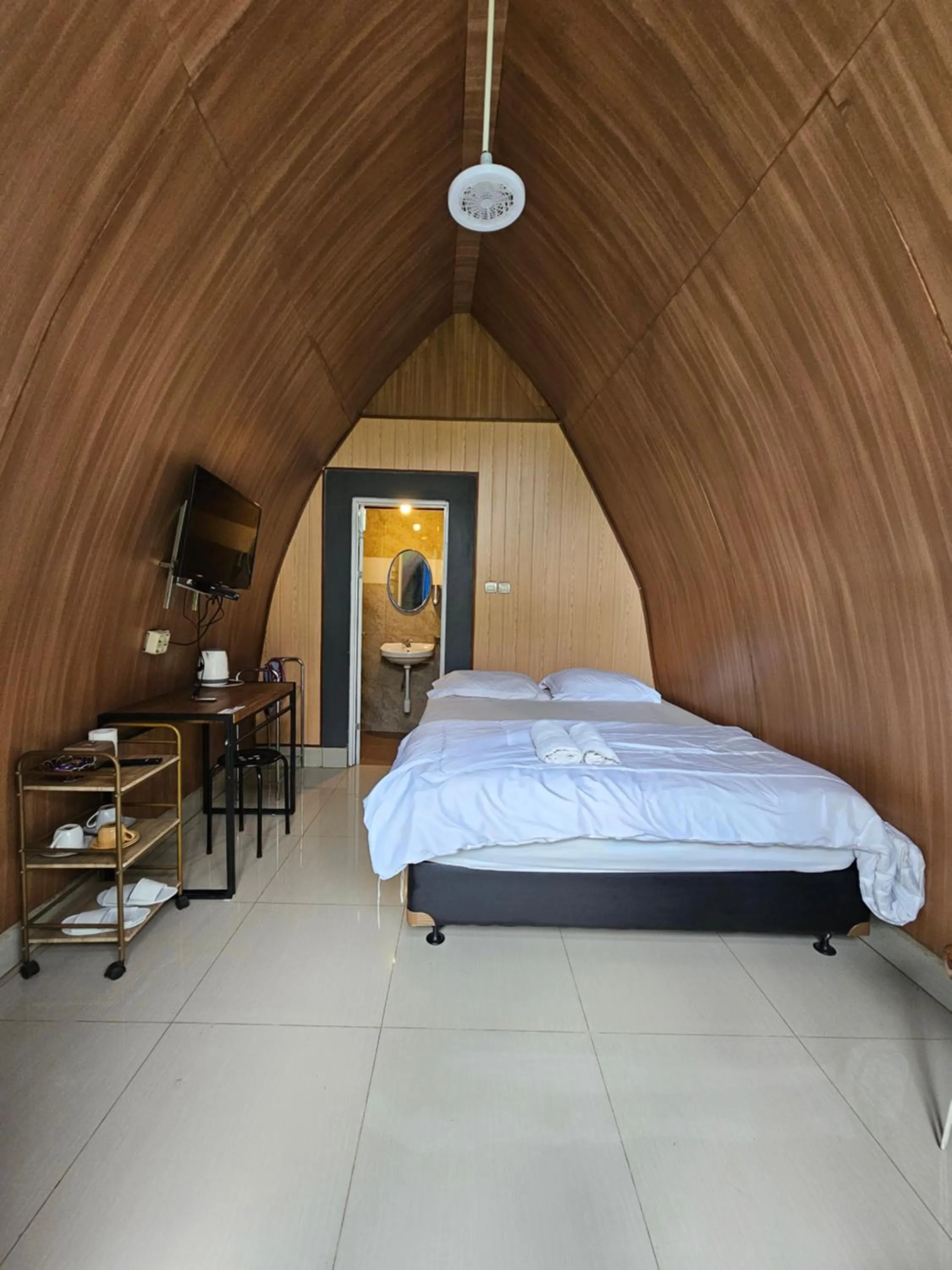 Bed in Bromo Camp House