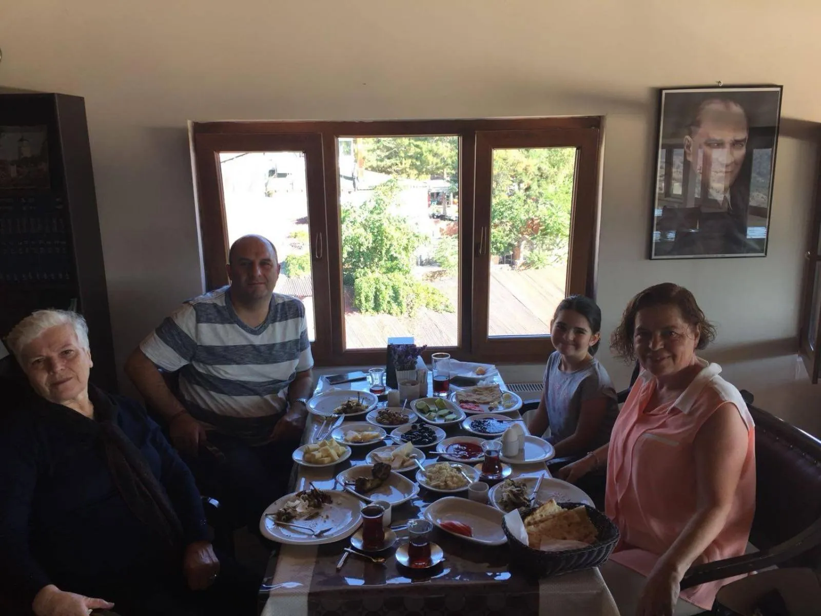 People in The Yücedağ Hotel