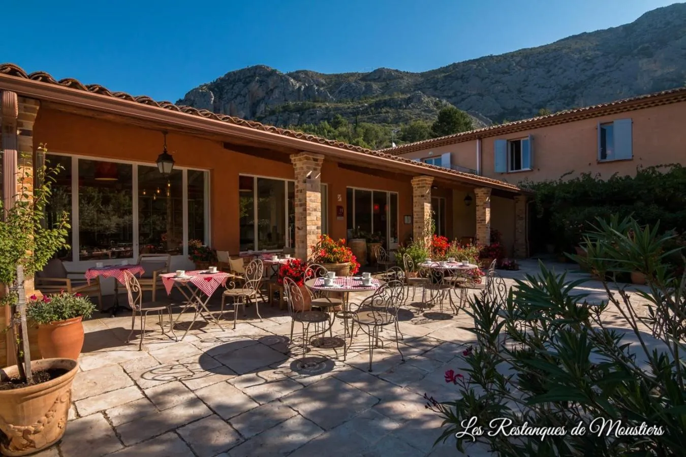 Garden in Hotel Les Restanques De Moustiers