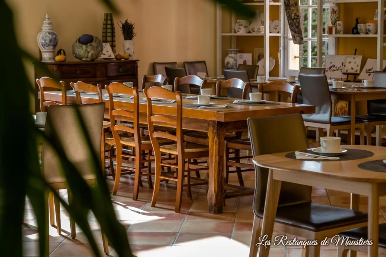 Breakfast in Hotel Les Restanques De Moustiers