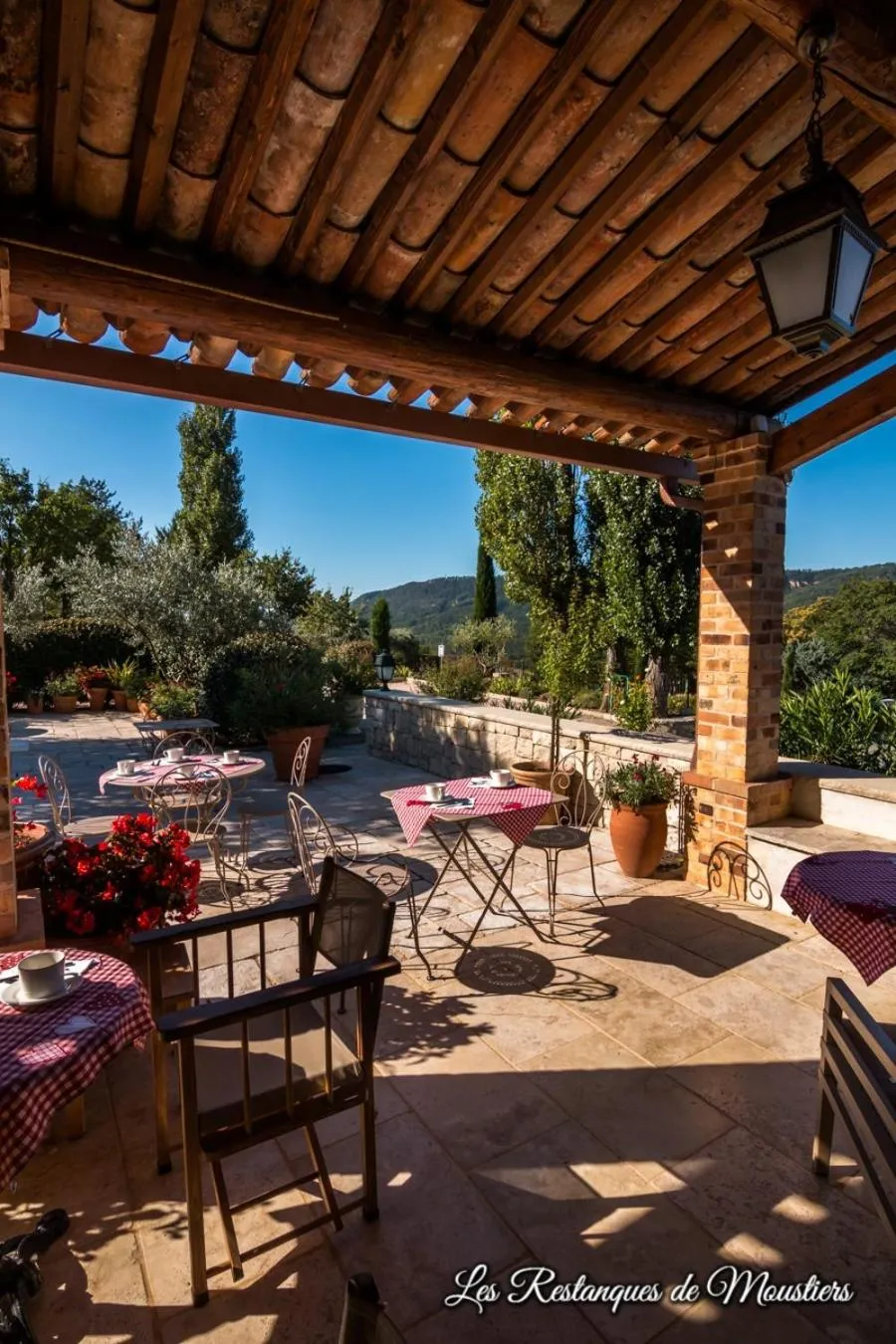 Balcony/Terrace in Hotel Les Restanques De Moustiers