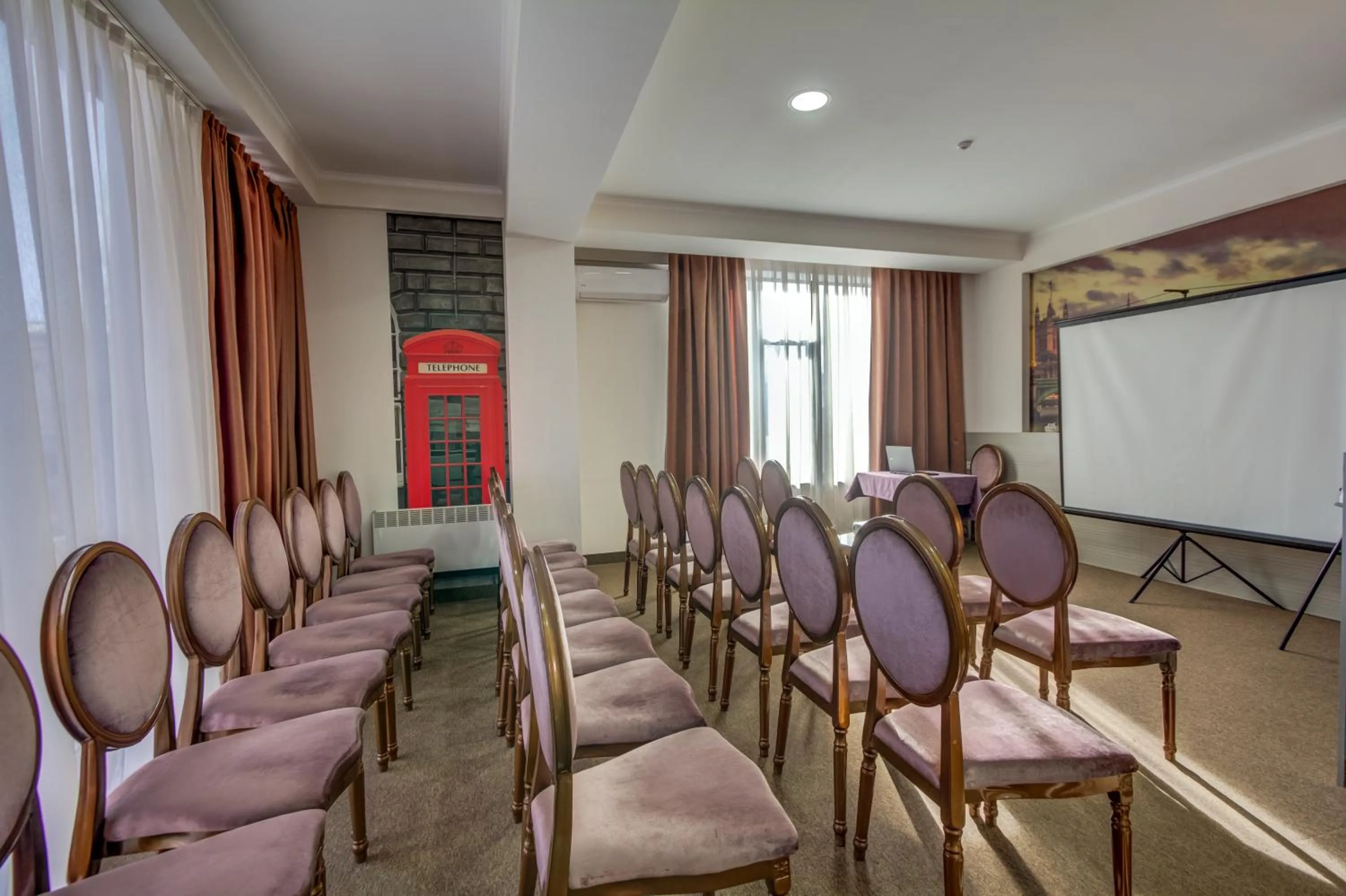 Business facilities in Hotel Bridges Bishkek