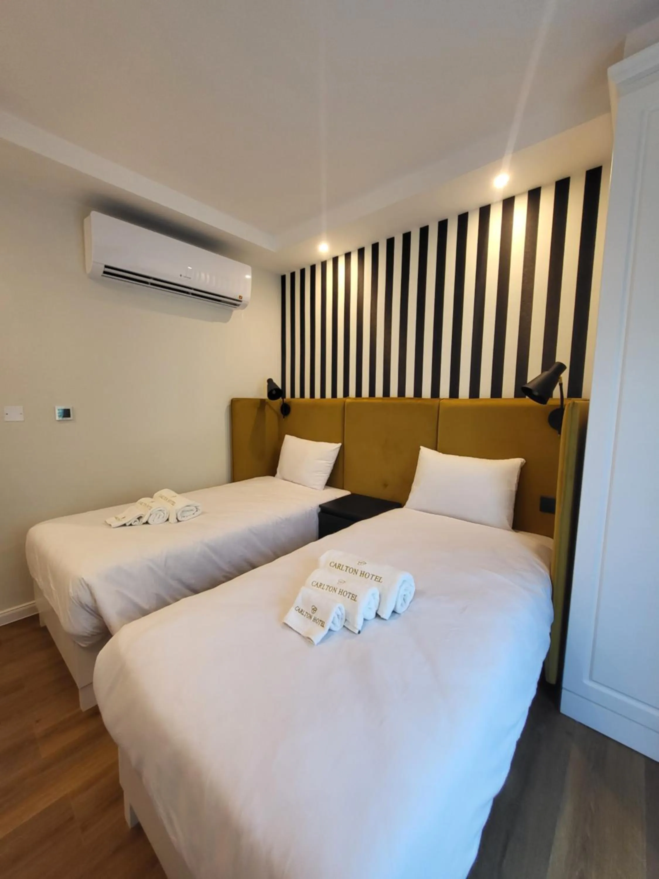 Bed in Carlton Hotel