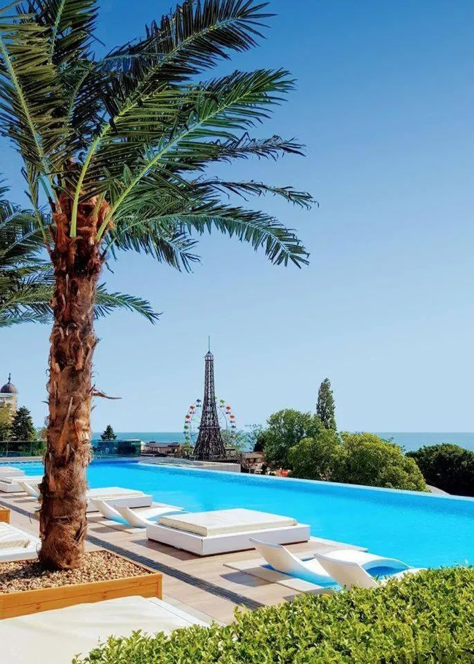 Summer in International Hotel Casino & Tower Suites