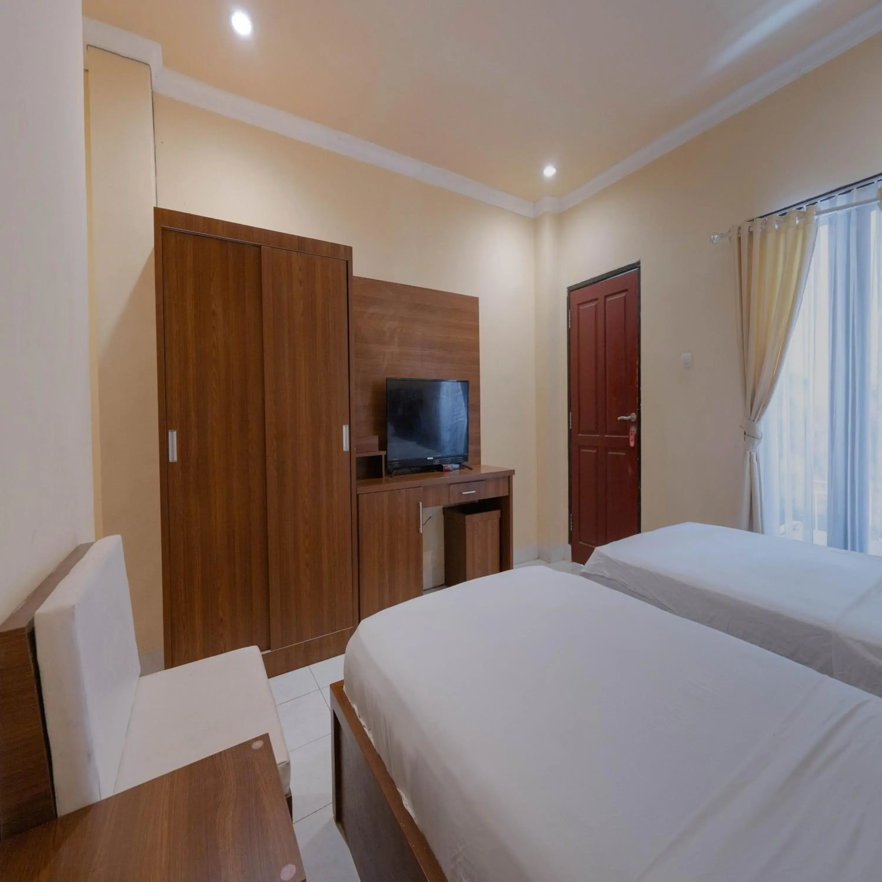 TV and multimedia, Bed in Urbanview My Home One Gili Trawangan TV and multimedia, Bed in Urbanview My Home One Gili Trawangan