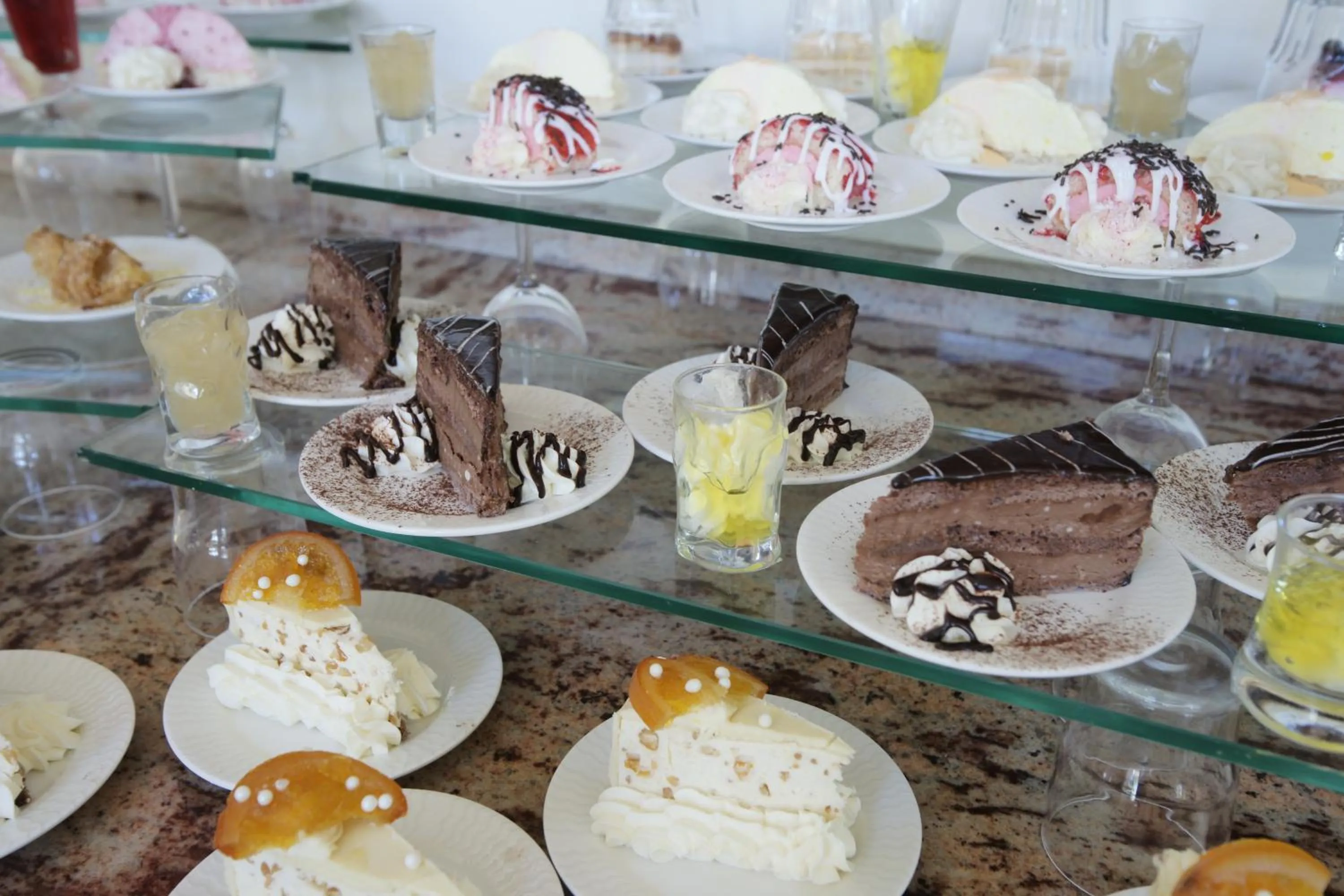 Restaurant/places to eat in Flamingo Grand Hotel & Spa