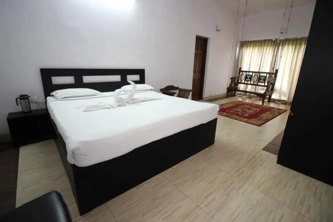 Bedroom, Bed in Mount n Mist Bedroom, Bed in Mount n Mist