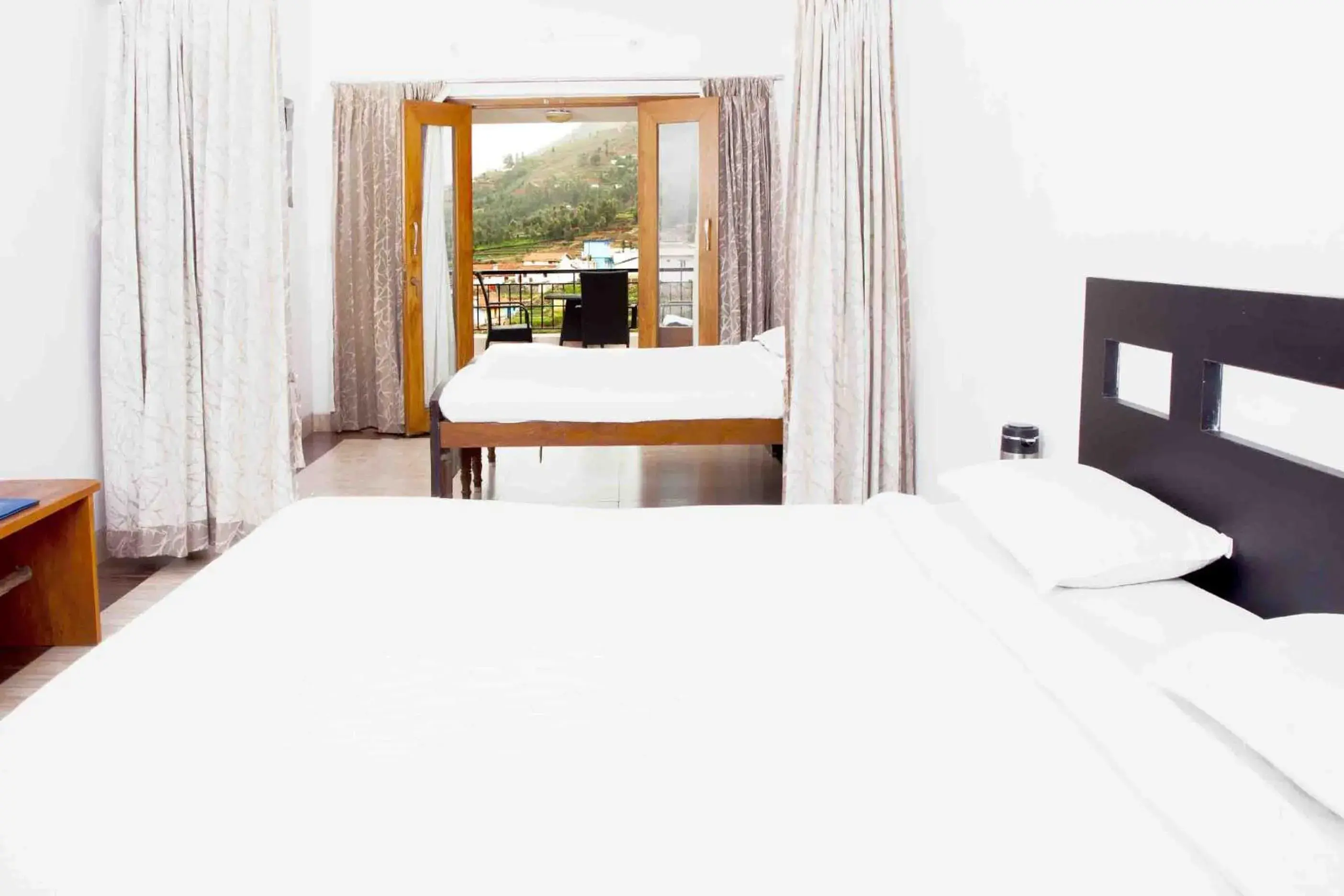 Photo of the whole room, Bed in Mount n Mist Photo of the whole room, Bed in Mount n Mist