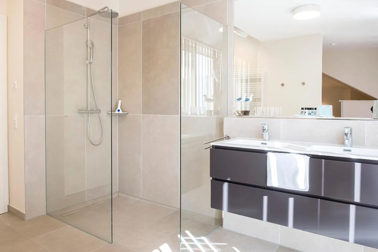 Shower in Hotel Haus am Meer