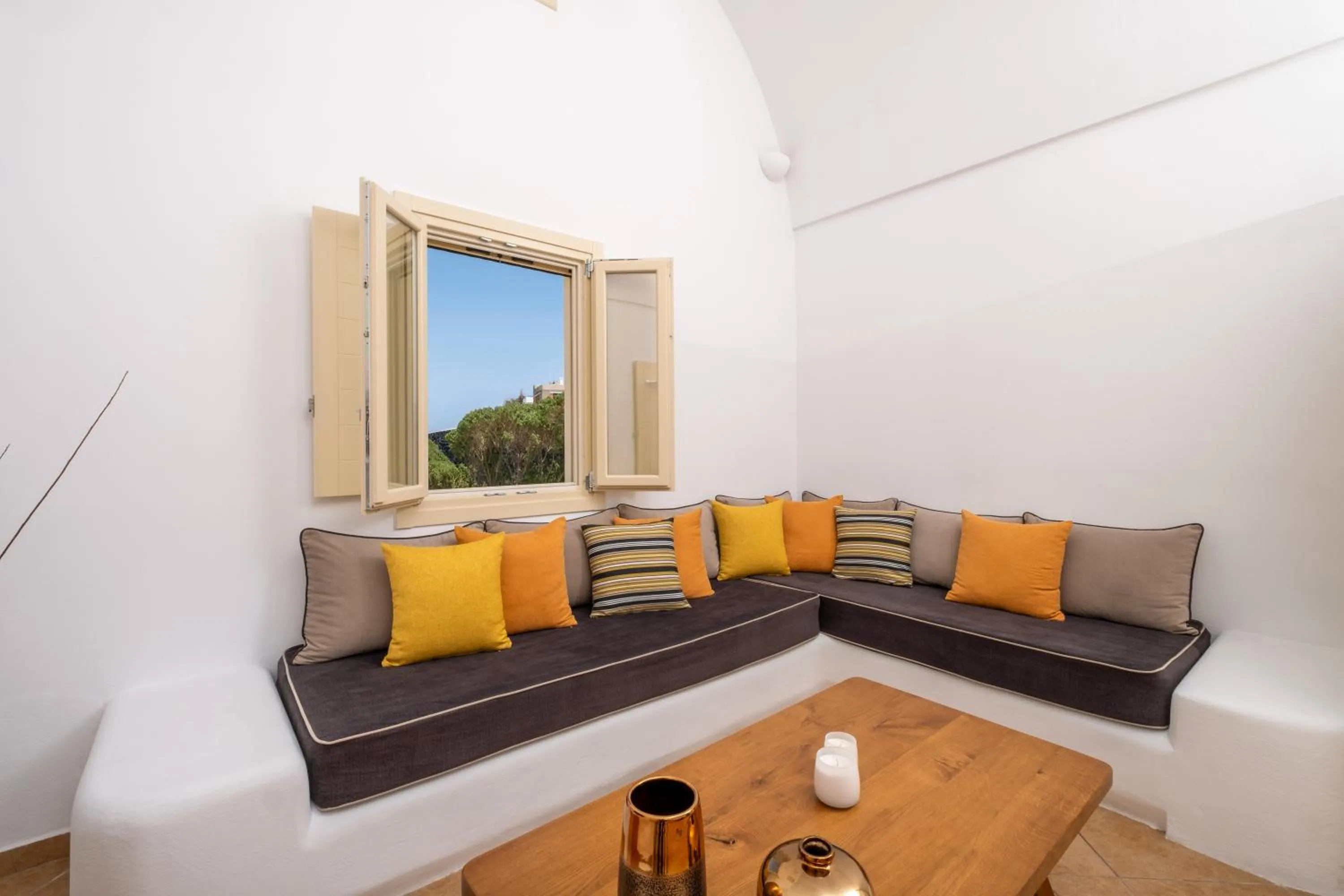 Living room in White Orchid Villa