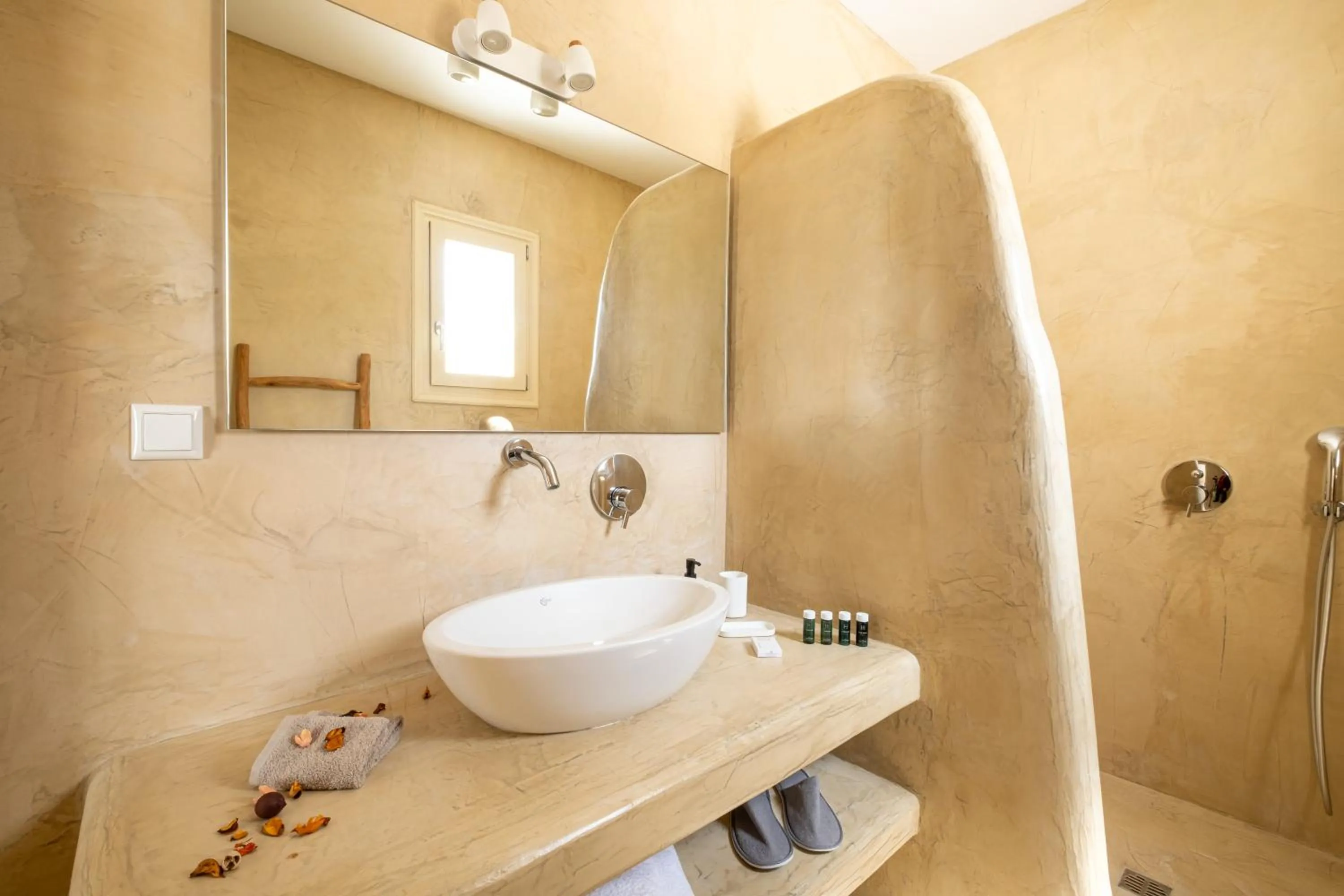 Shower in White Orchid Villa