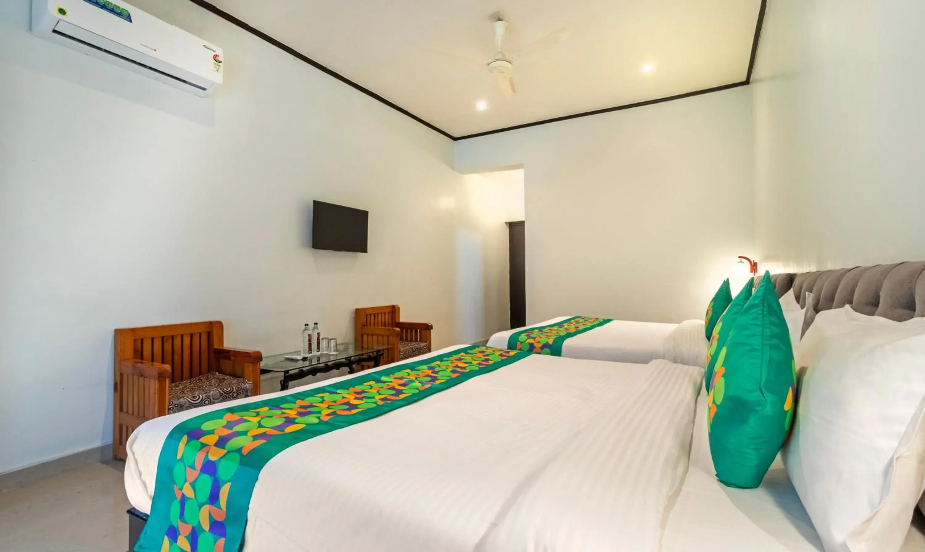 Bedroom, Bed in Treebo Spring Birds - Kainchi Dham Bedroom, Bed in Treebo Spring Birds - Kainchi Dham