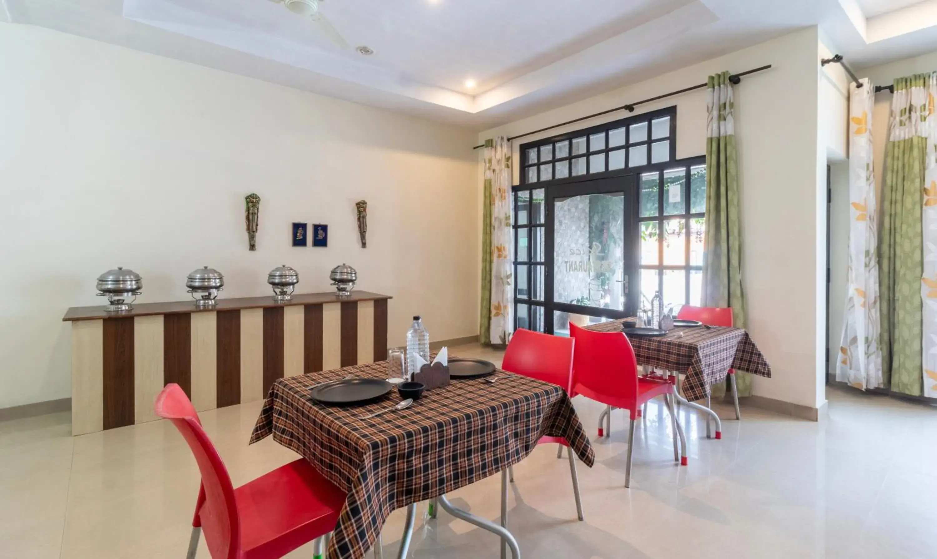 Restaurant/places to eat in Treebo Spring Birds - Kainchi Dham Restaurant/places to eat in Treebo Spring Birds - Kainchi Dham