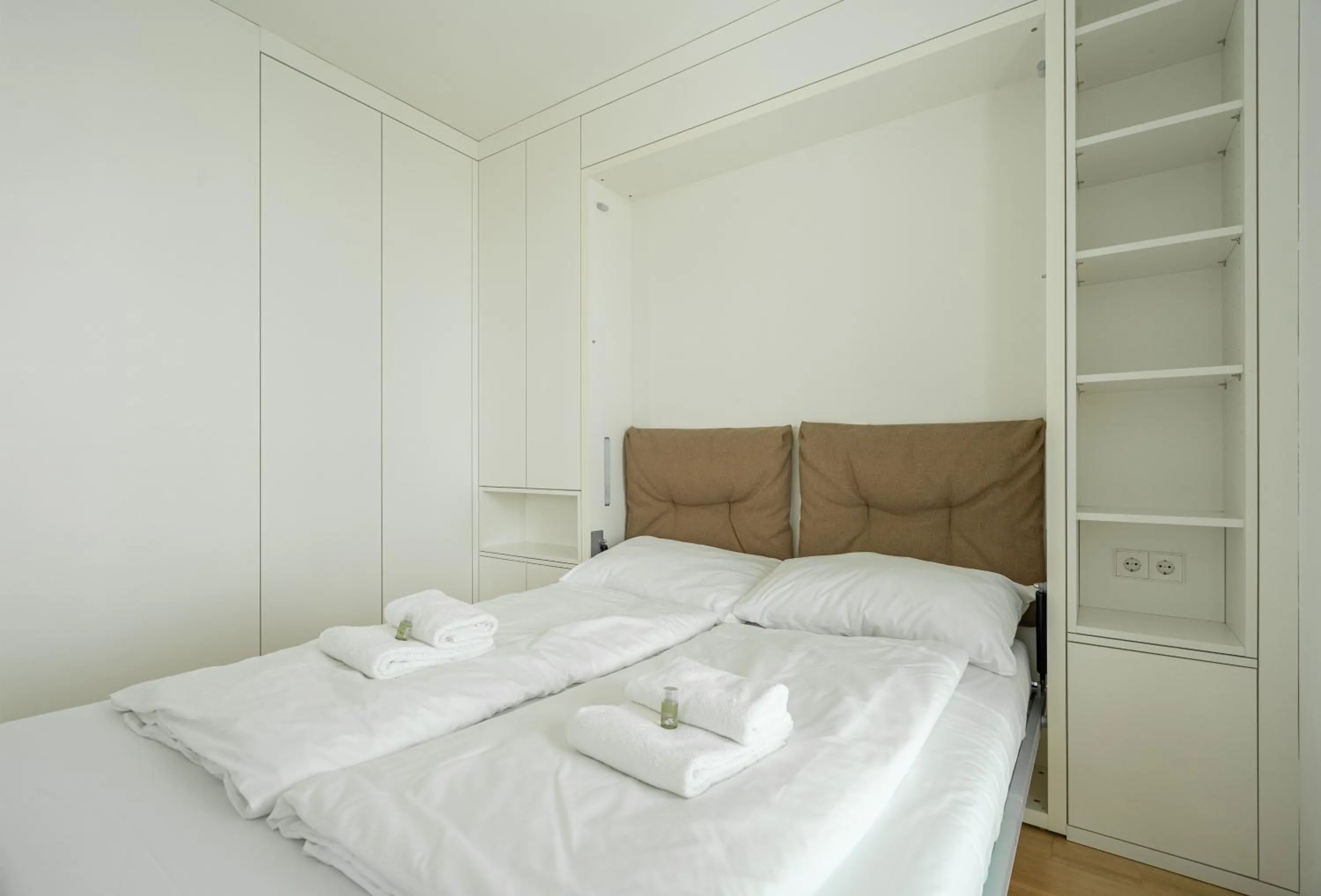 Bedroom, Bed in easy-flat Grüner Prater - Balcony Apartments near Metro