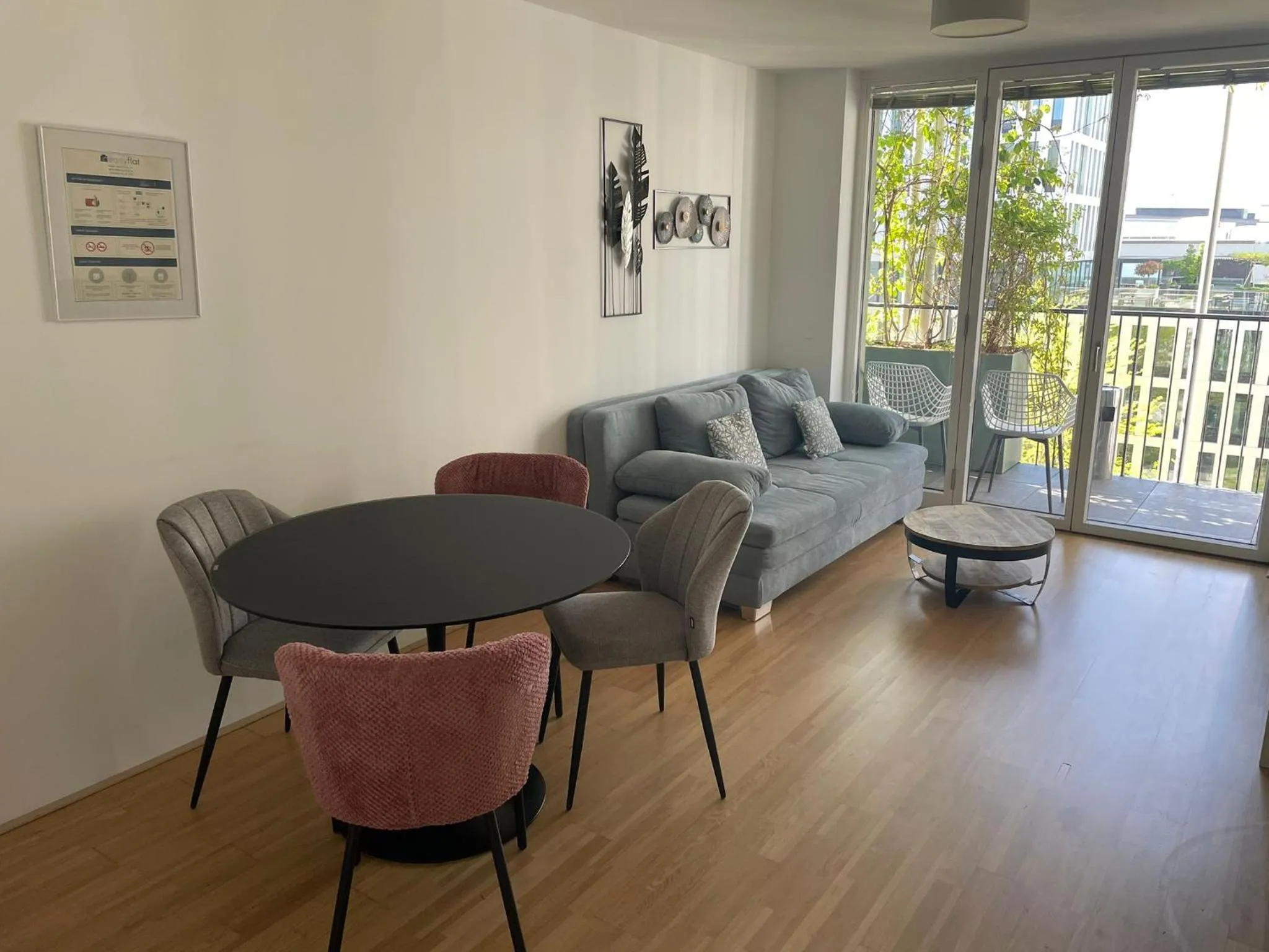 Seating area in easy-flat Grüner Prater - Balcony Apartments near Metro