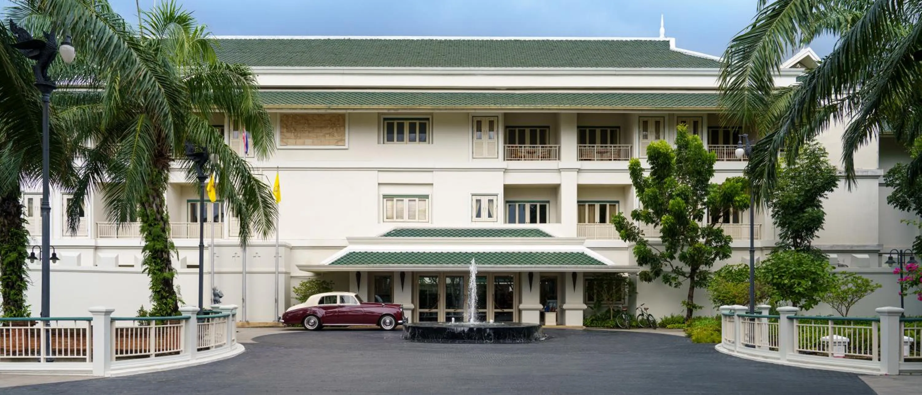Facade/entrance in Kalanan Riverside Resort