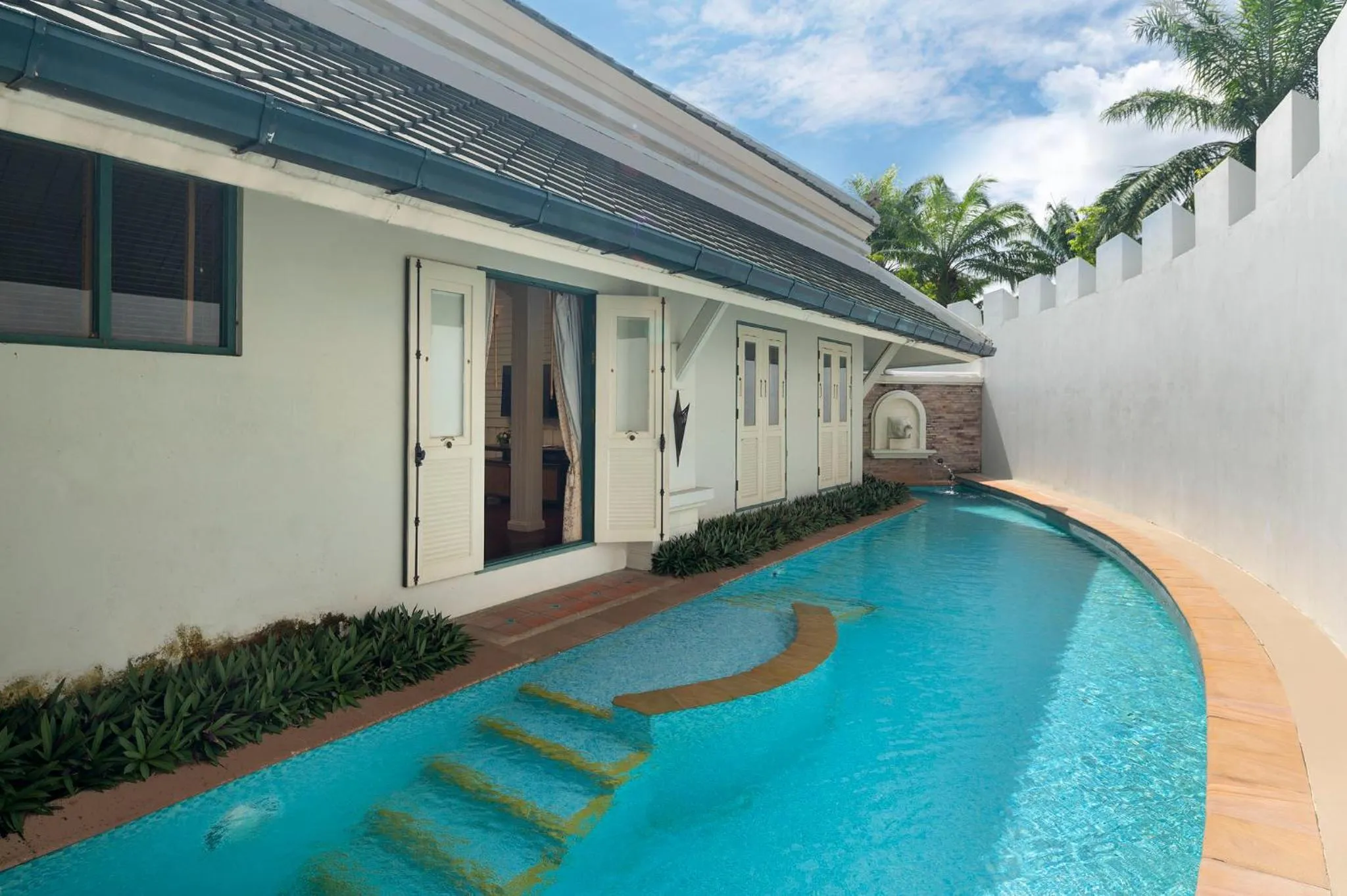 Swimming pool in Kalanan Riverside Resort