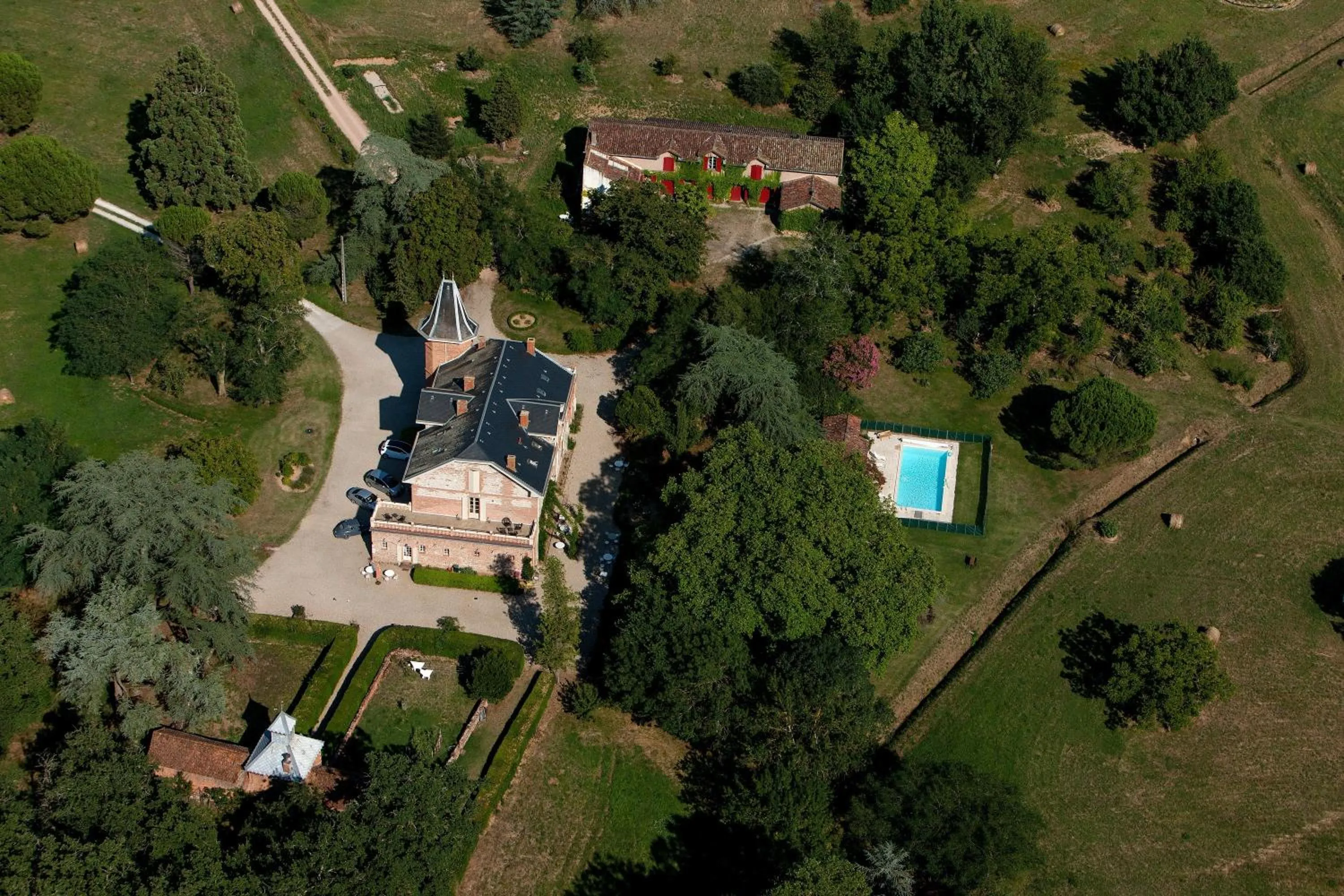 Garden view in Domaine du Buc, Le Château