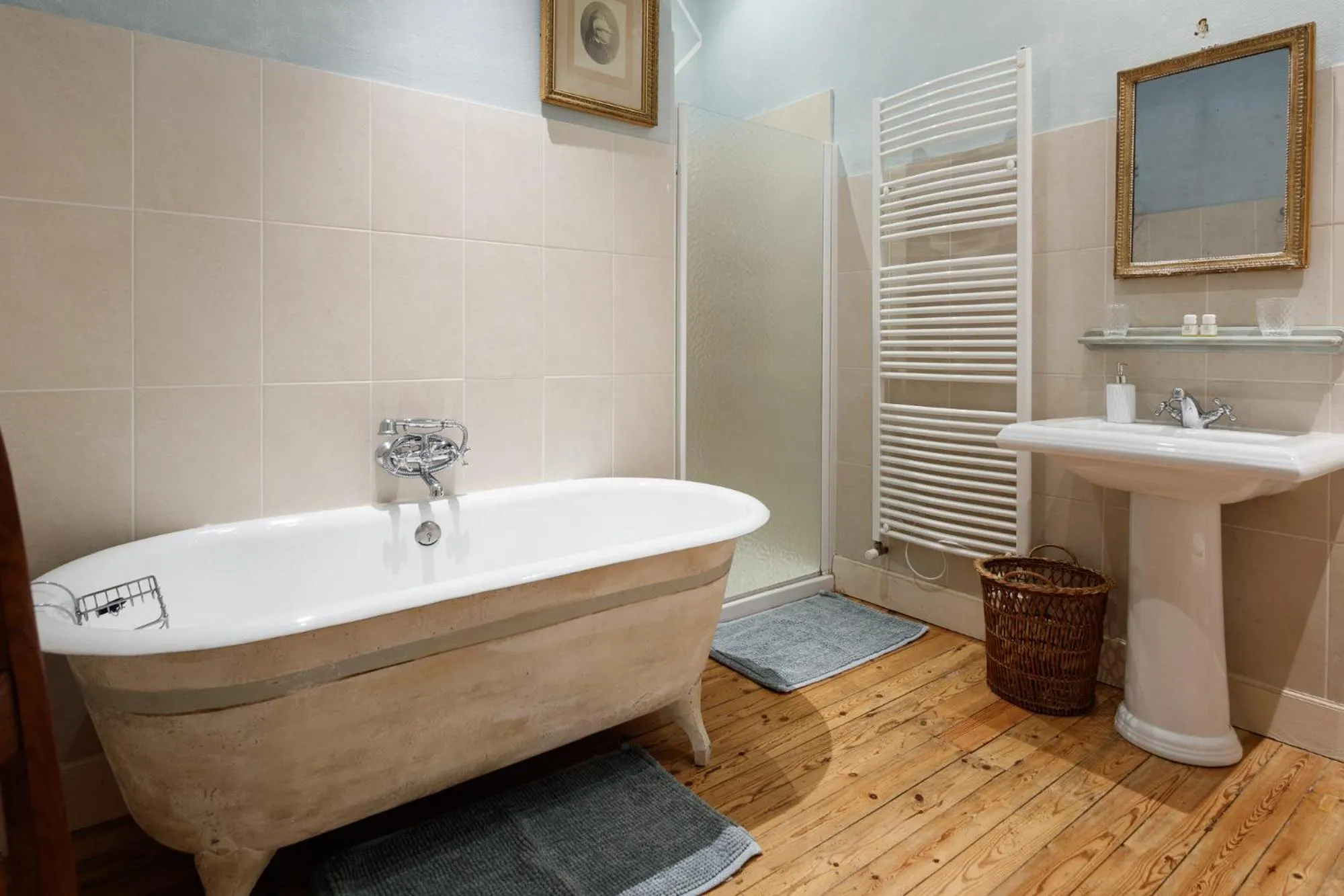 Bathroom in Domaine du Buc, Le Château