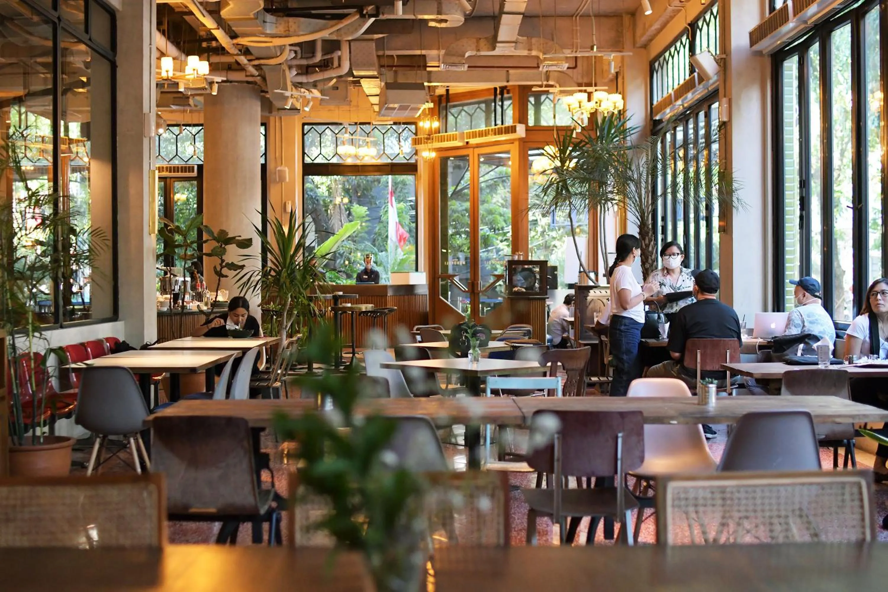 Restaurant/places to eat in Hotel Monopoli