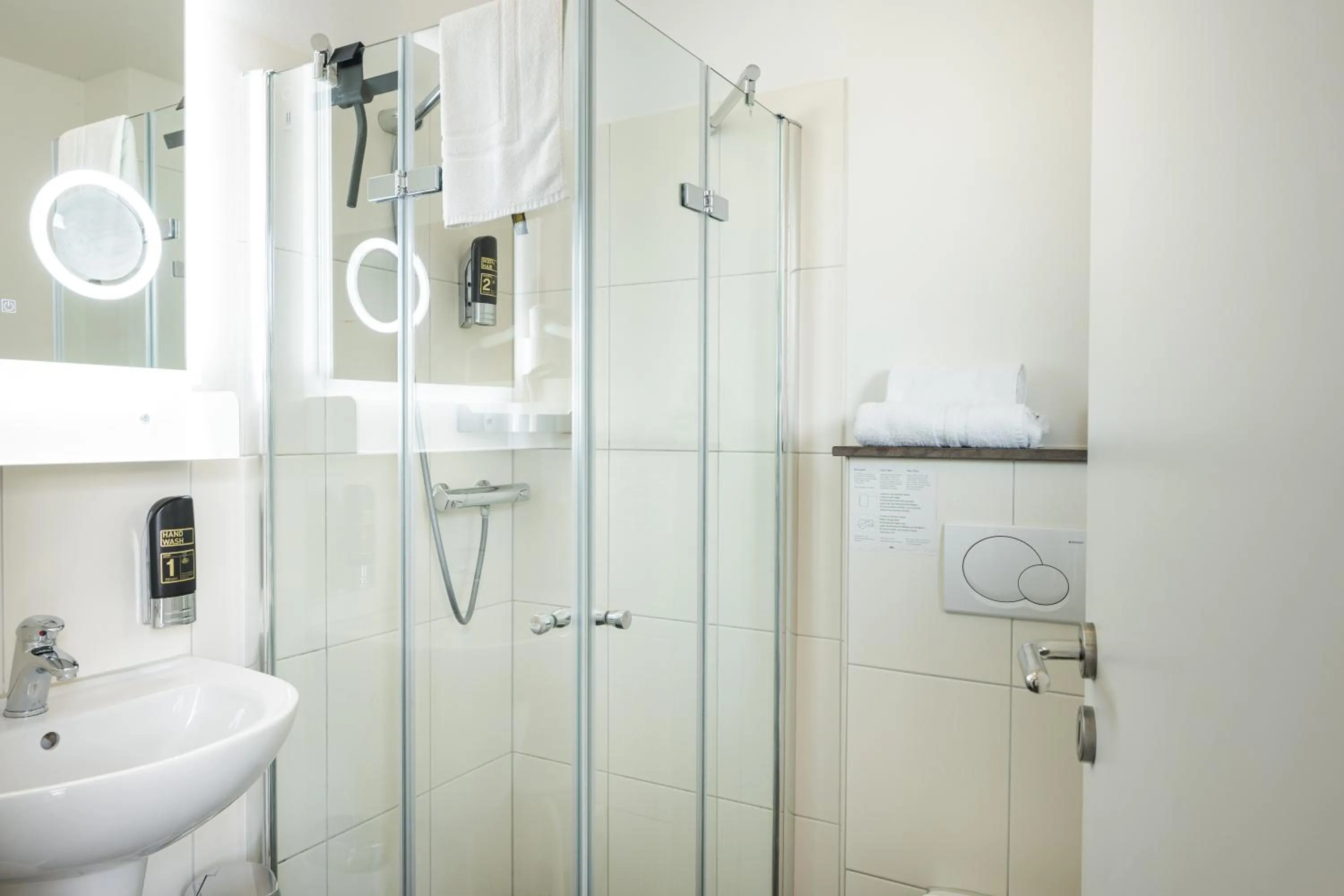 Shower in Hotel Gasthof Handewitt