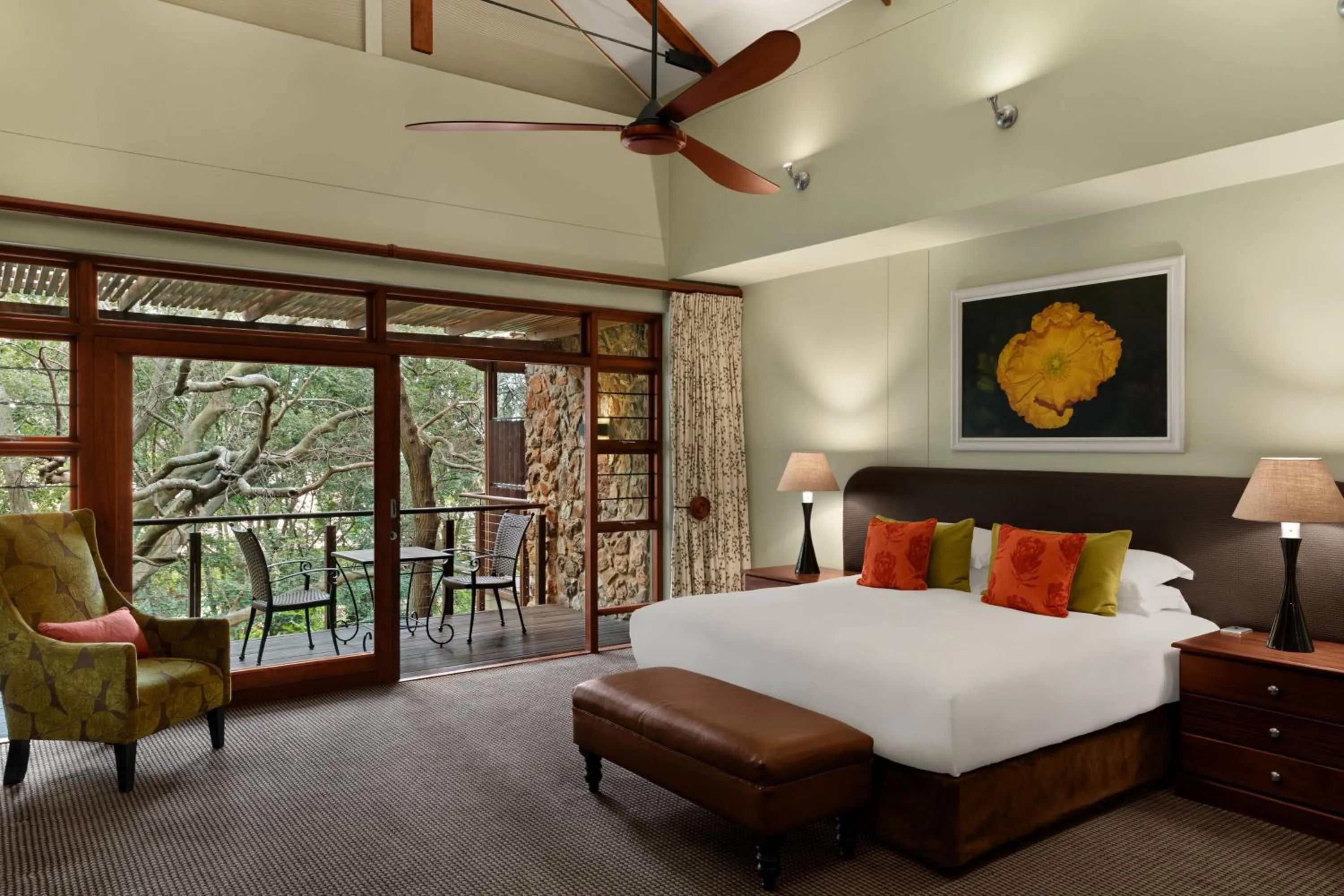 Photo of the whole room, Bed in Irene Country Hotel, Autograph Collection