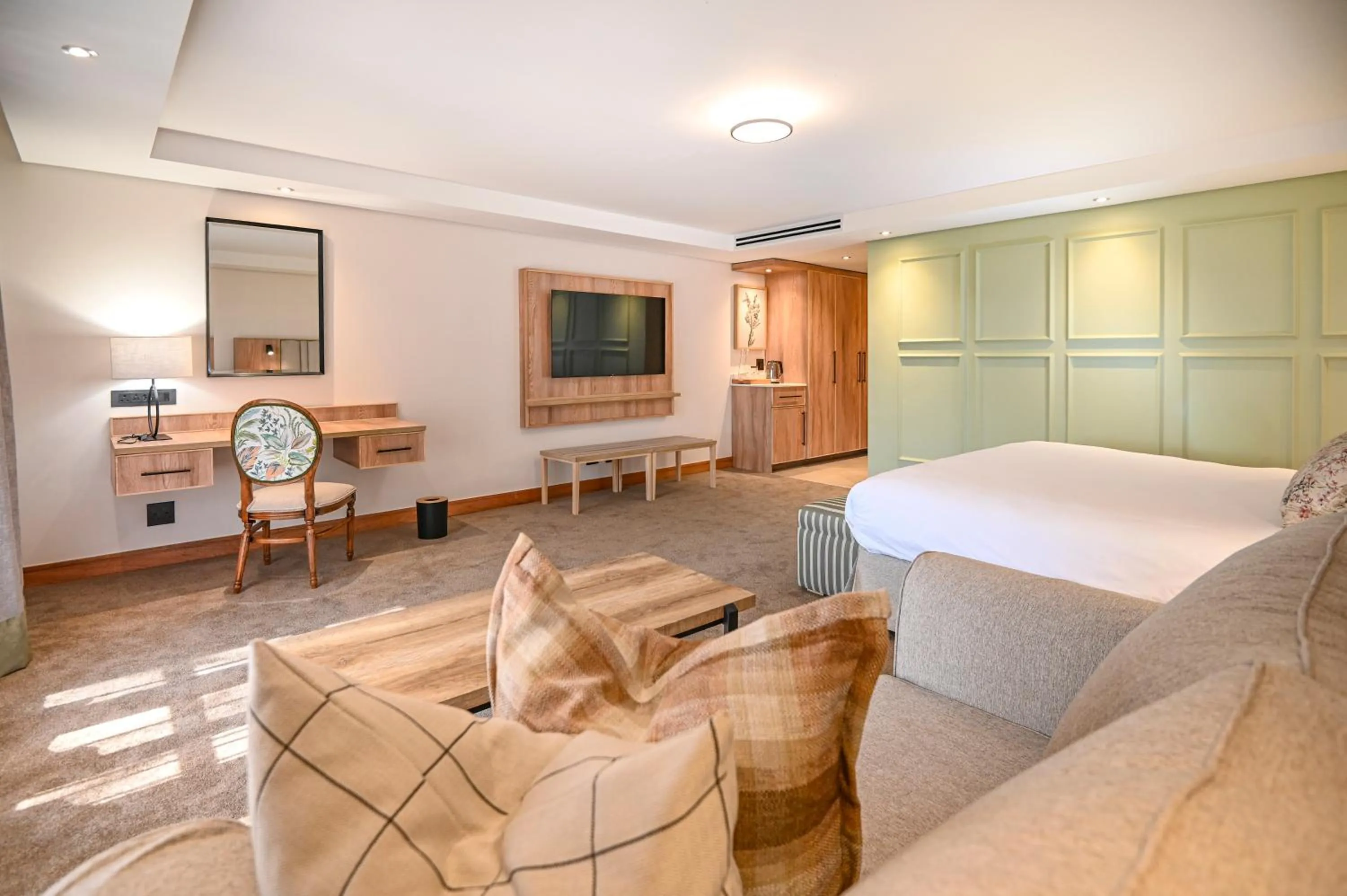 Bedroom, Bed in Irene Country Hotel, Autograph Collection