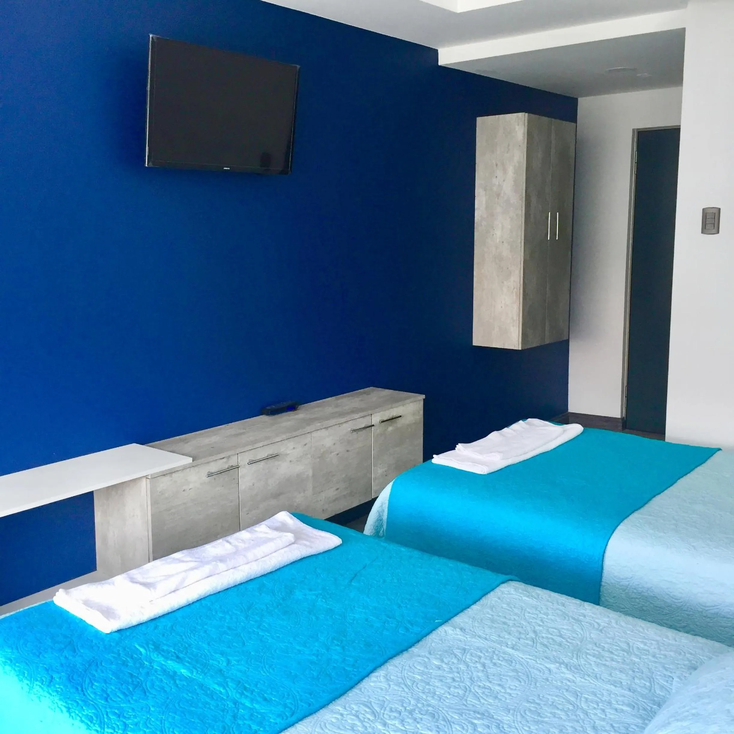 Bed in El Camino Hotel