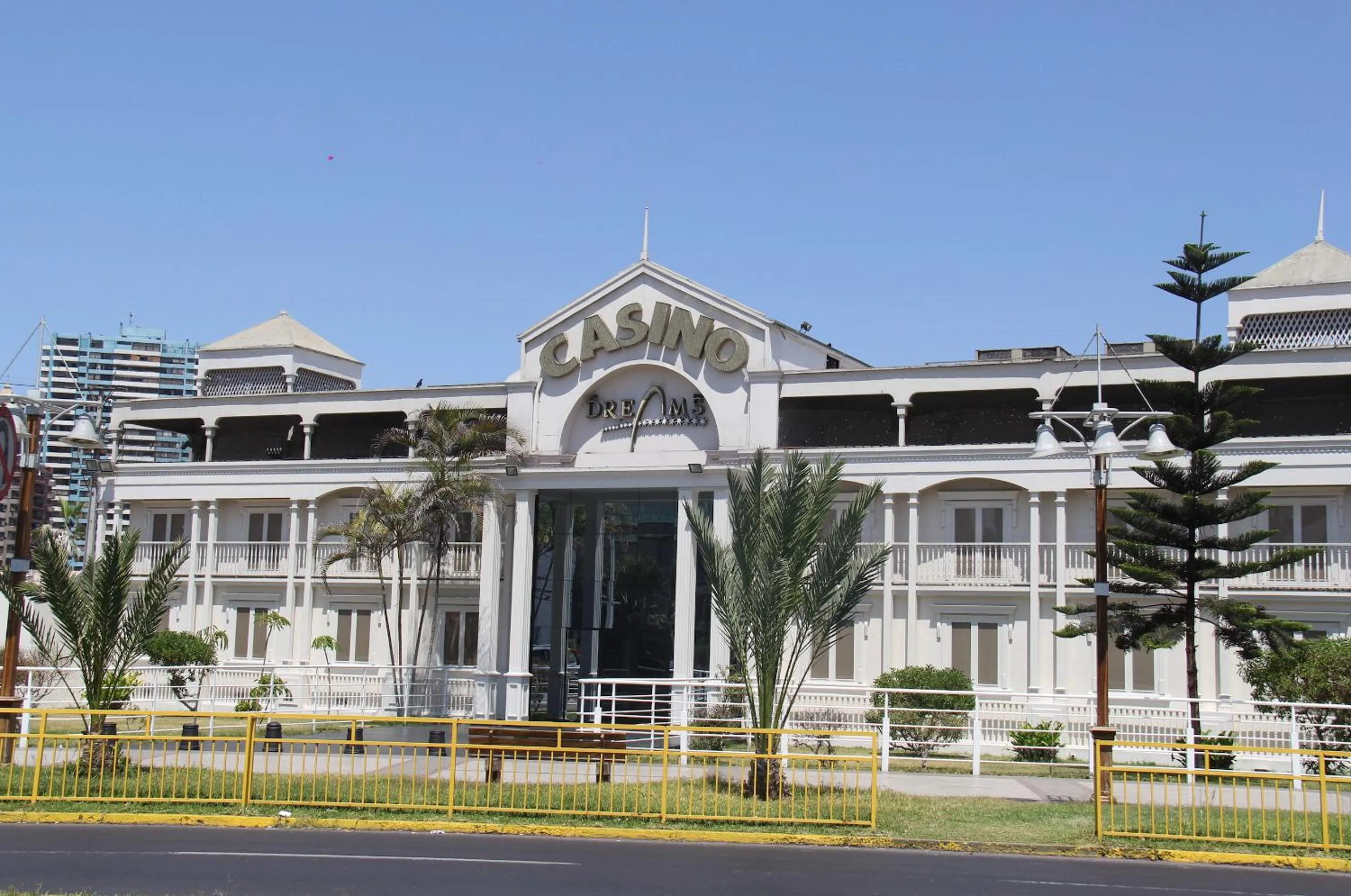 El Camino Hotel