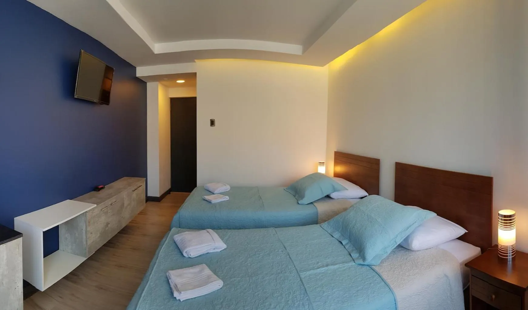 Bed in El Camino Hotel