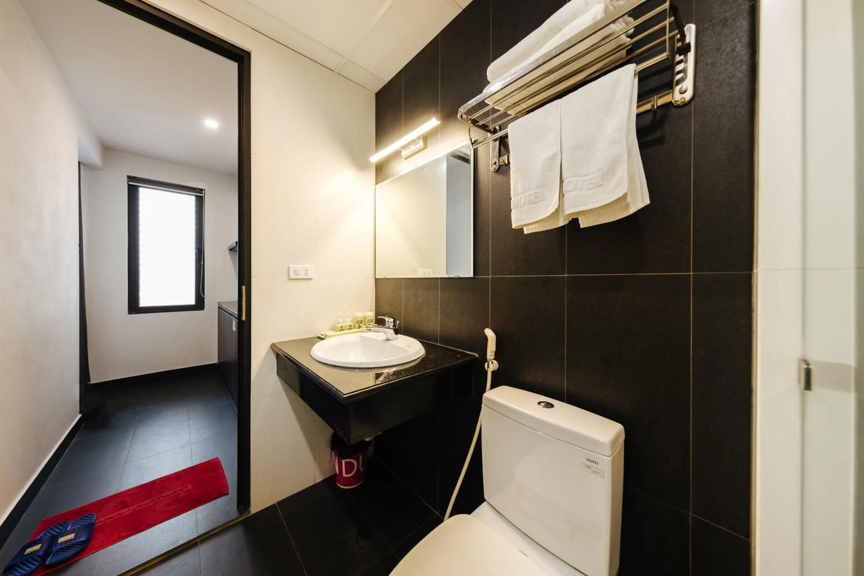 Shower in Hana 2 Apartment & Hotel Bac Ninh
