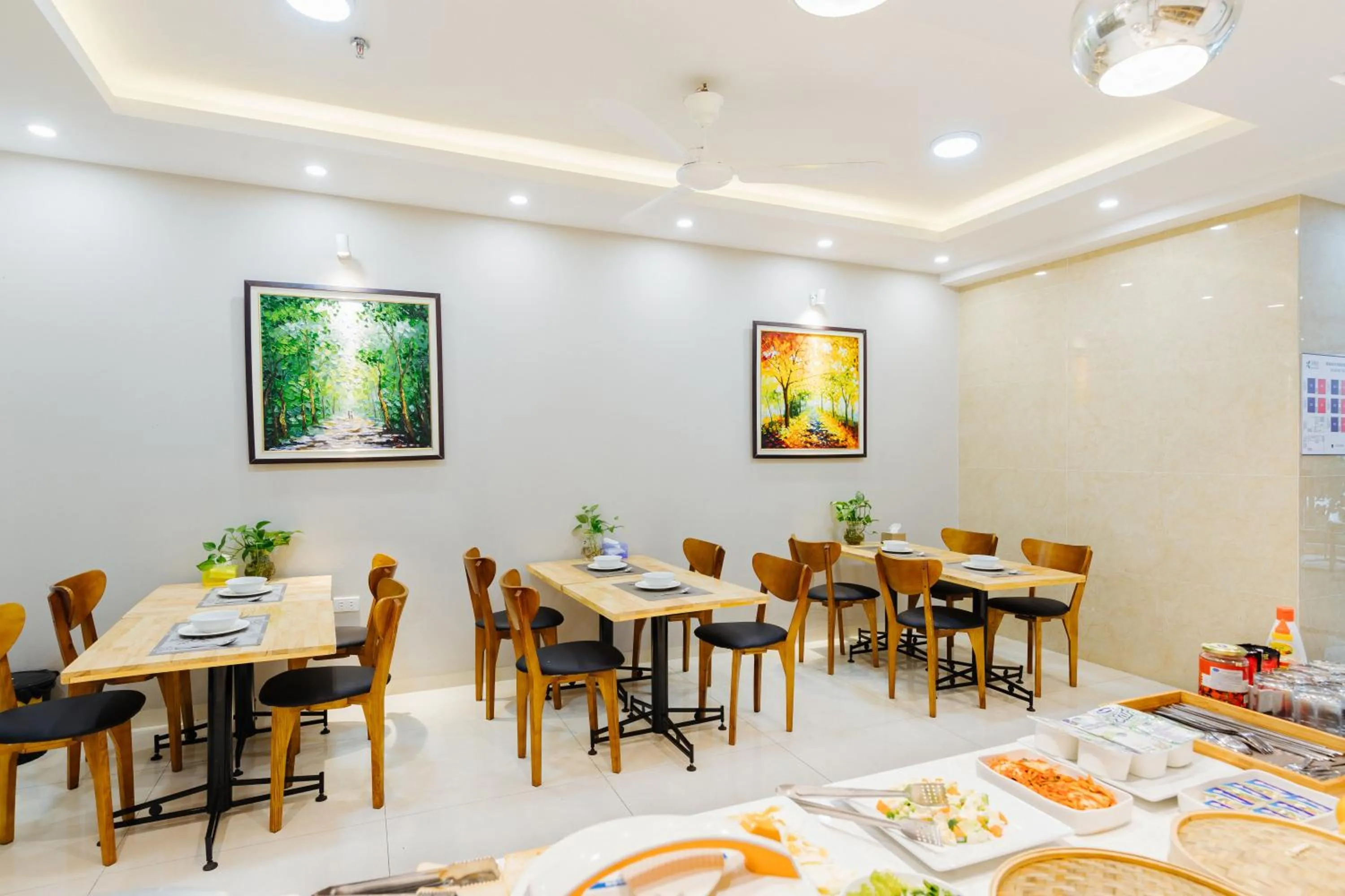 Restaurant/places to eat in Hana 2 Apartment & Hotel Bac Ninh
