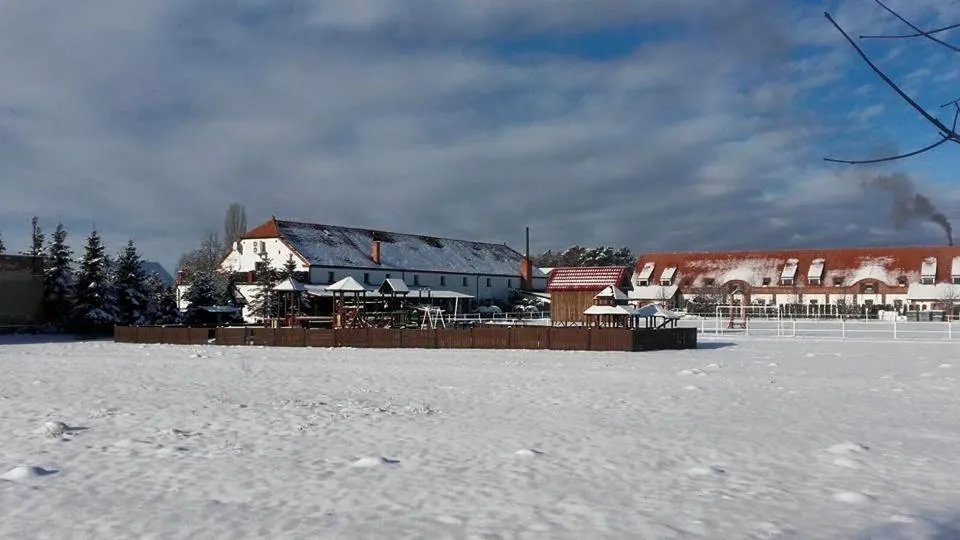 Hotel Stara Stajnia