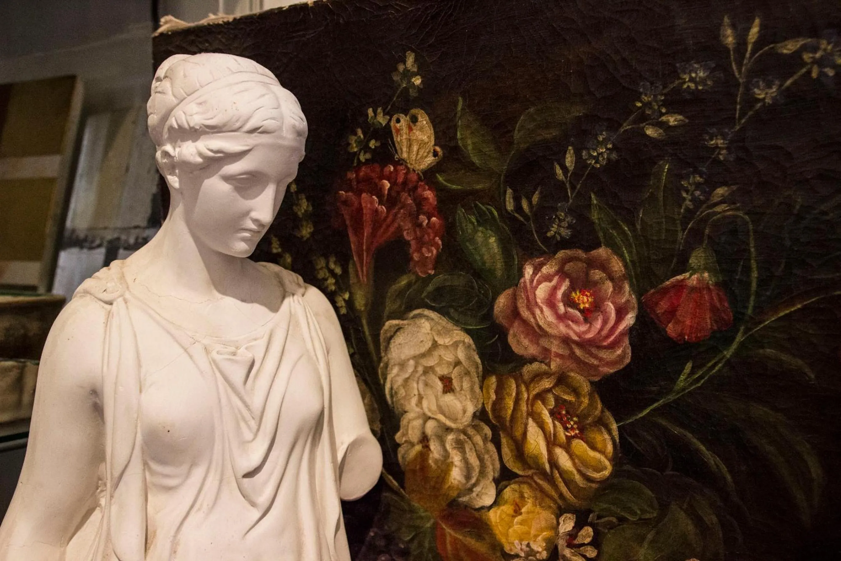 Decorative detail in Artemente Florence B&B