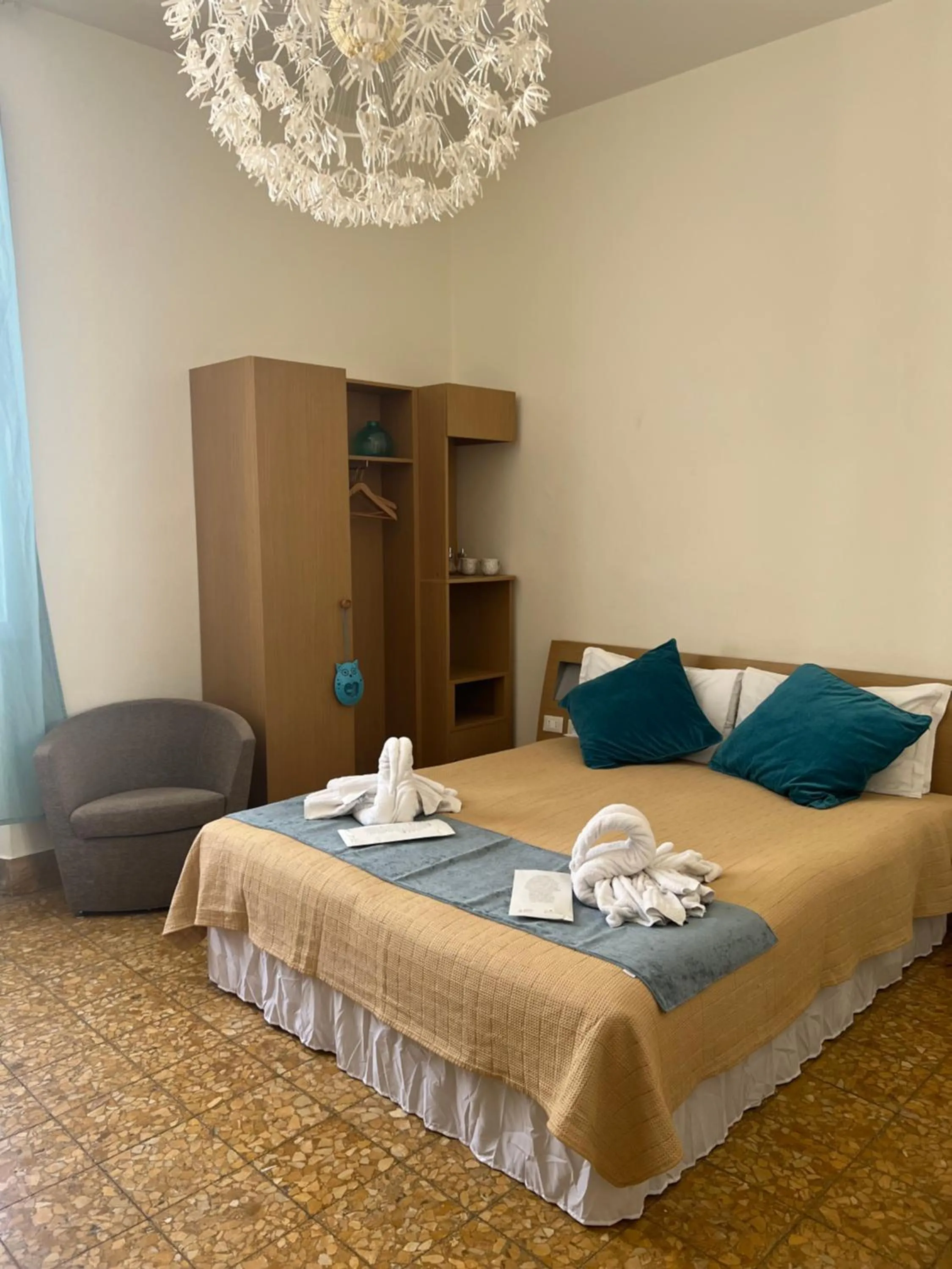 Bed in Artemente Florence B&B