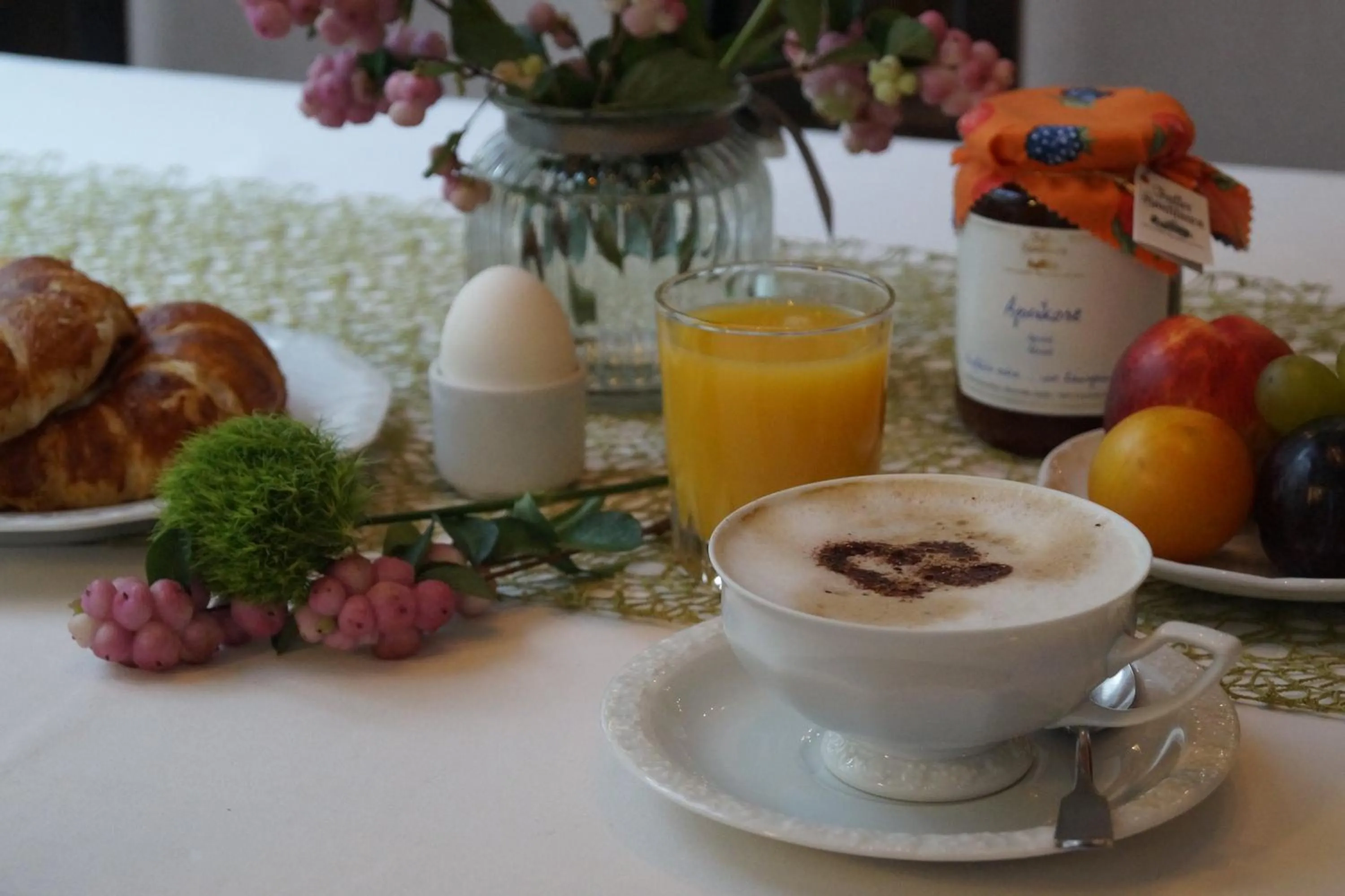 Breakfast in Hotel Kronprinz