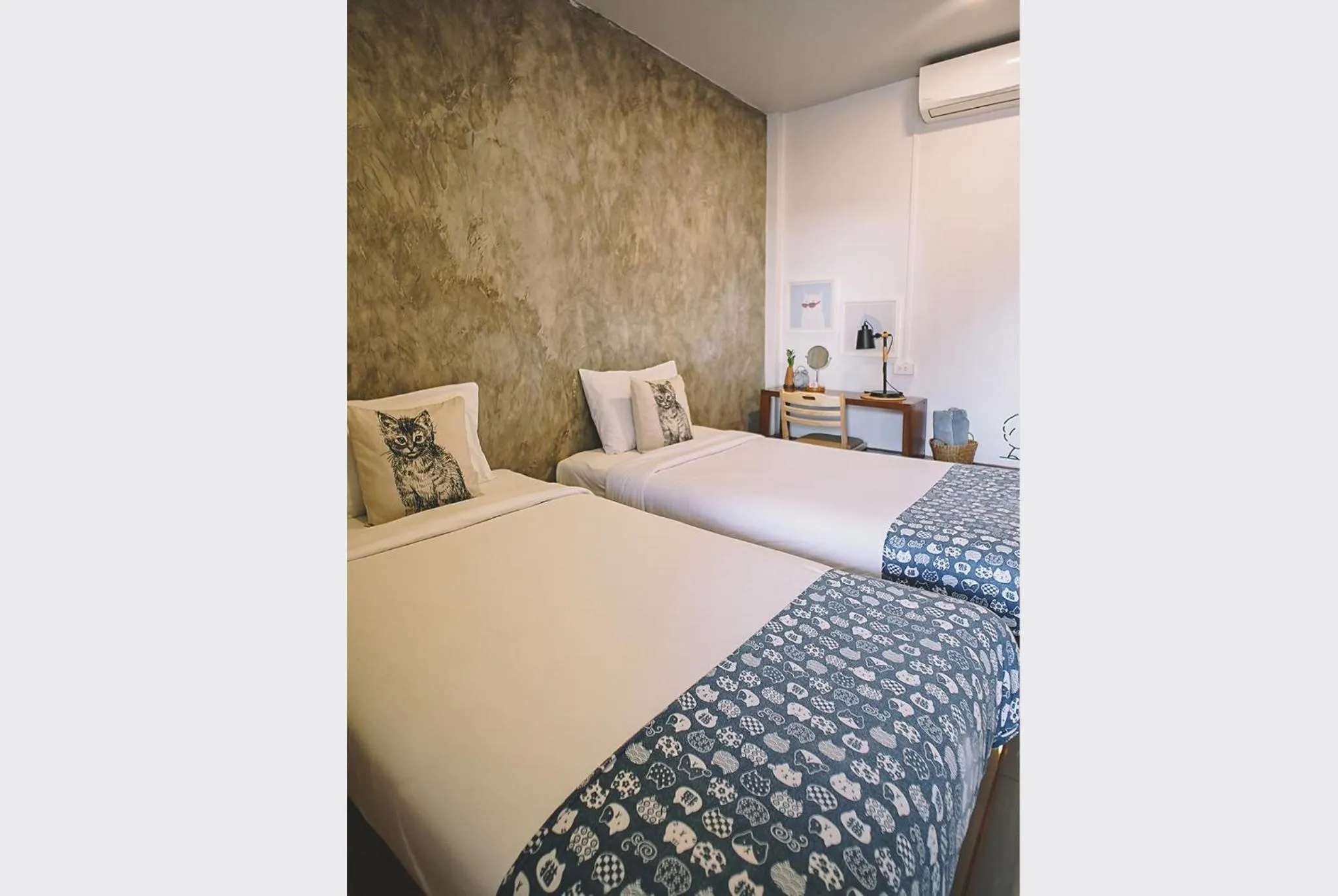 Bed in Sleepy House Chiang Rai