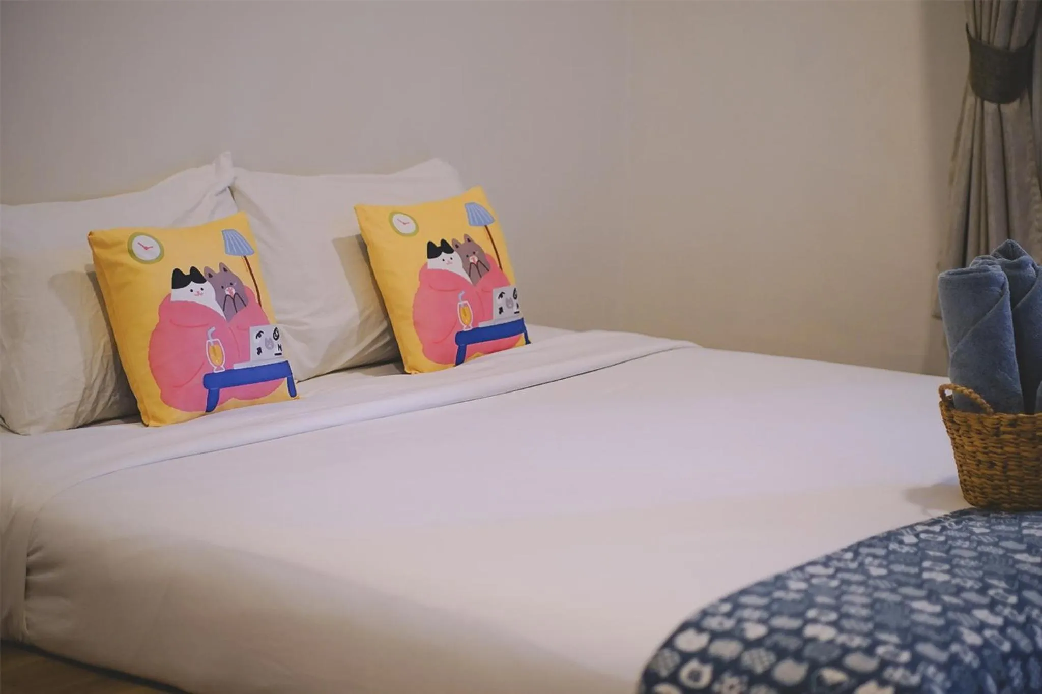 Bed in Sleepy House Chiang Rai