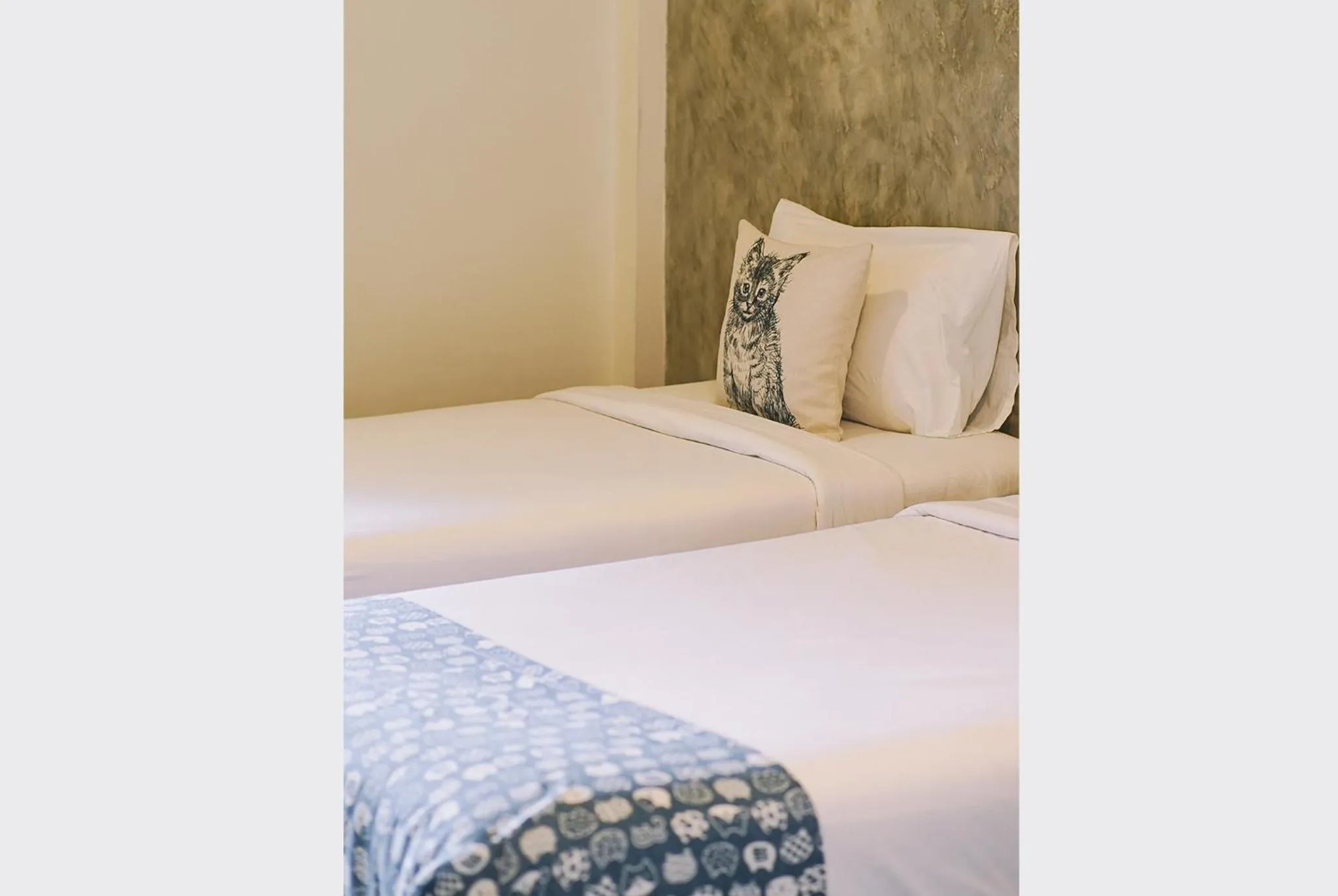 Bed in Sleepy House Chiang Rai