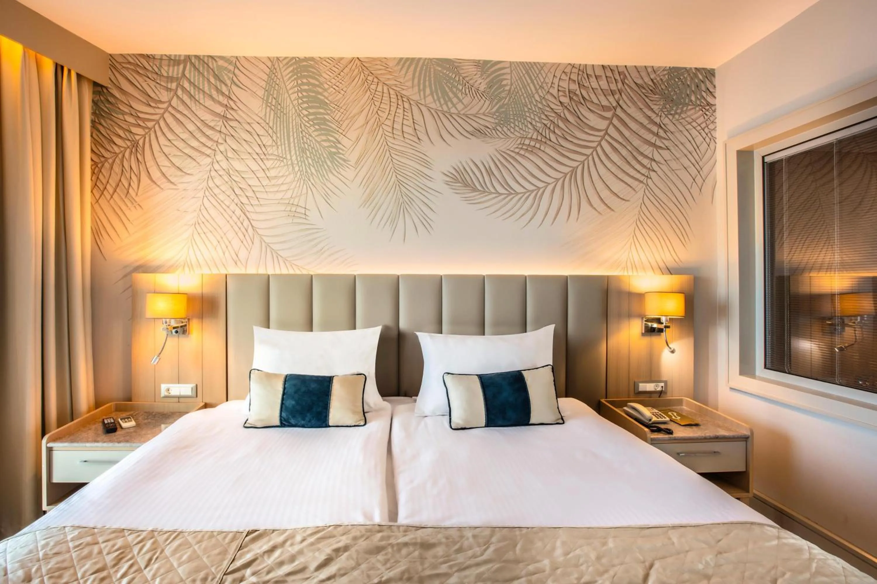 Photo of the whole room, Bed in Charisma De Luxe Hotel