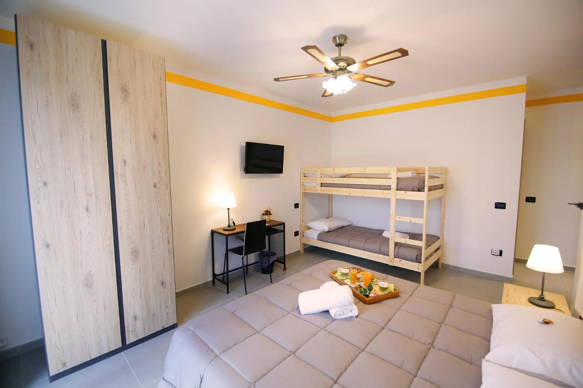 Photo of the whole room, Bed in I Fiori di Margherita Luxury B&B