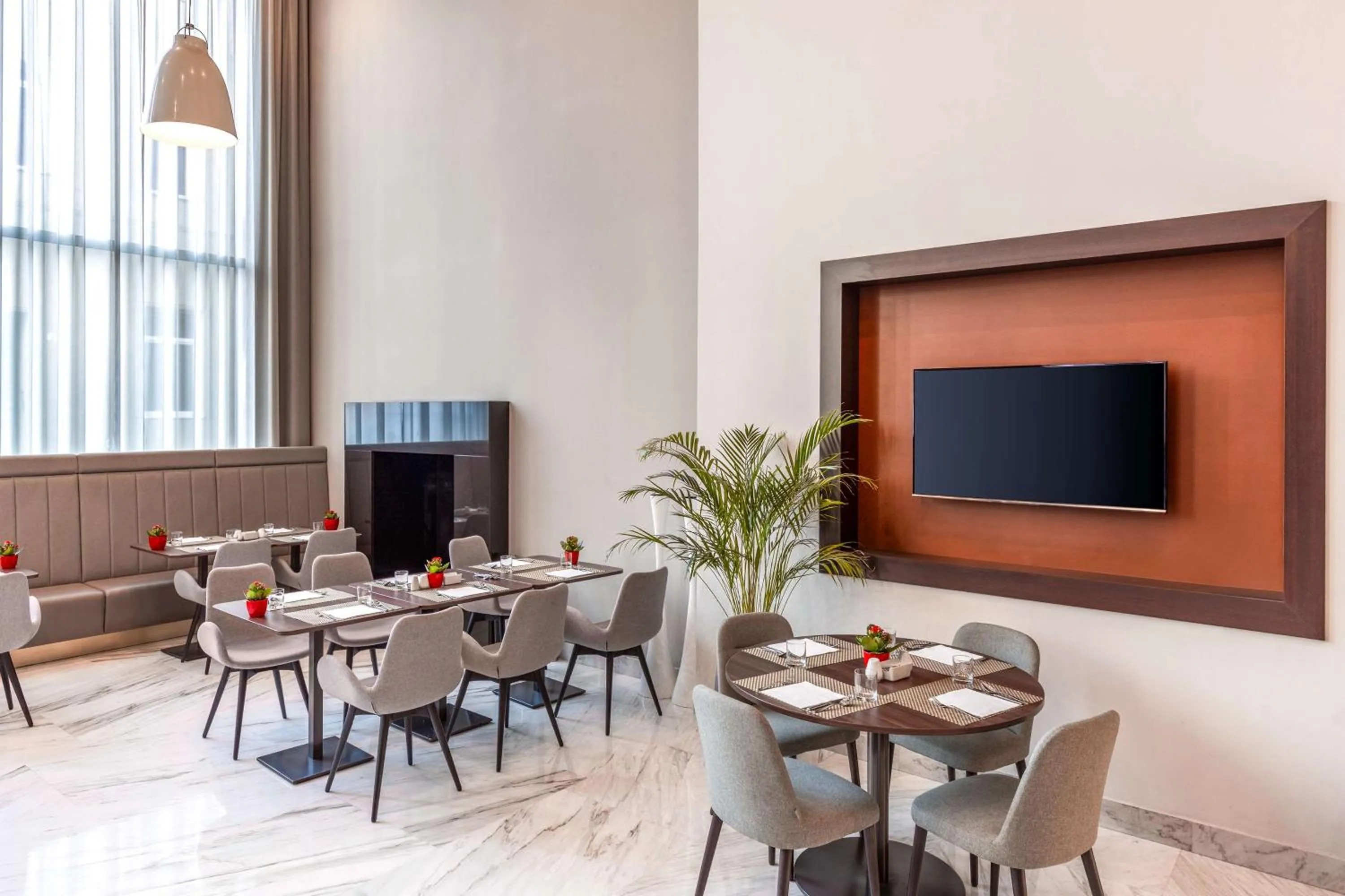 Breakfast in NH Collection Budapest City Center