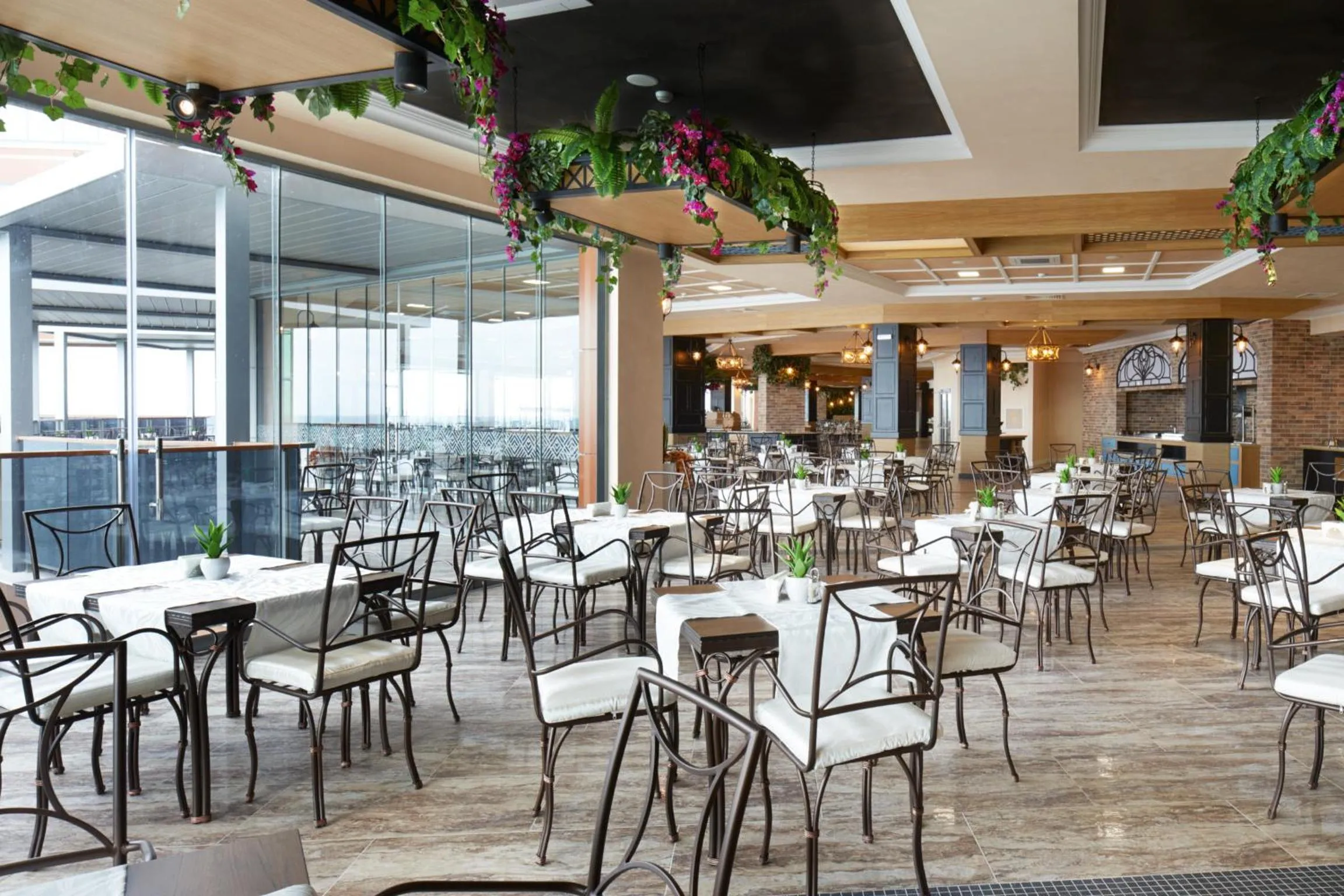 Restaurant/places to eat in Paradise Beach Residence - Ultra All Inclusive